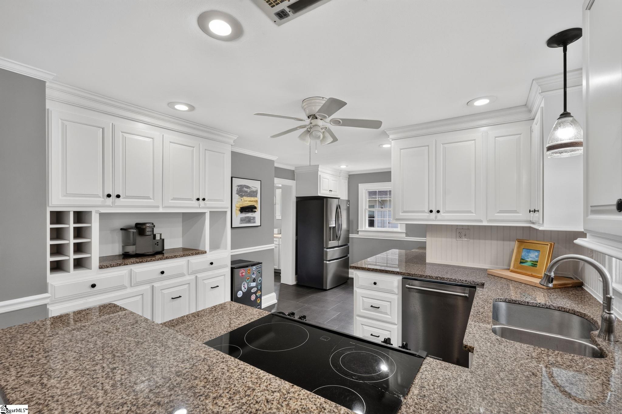 205 Carolina Avenue Property Photo 12