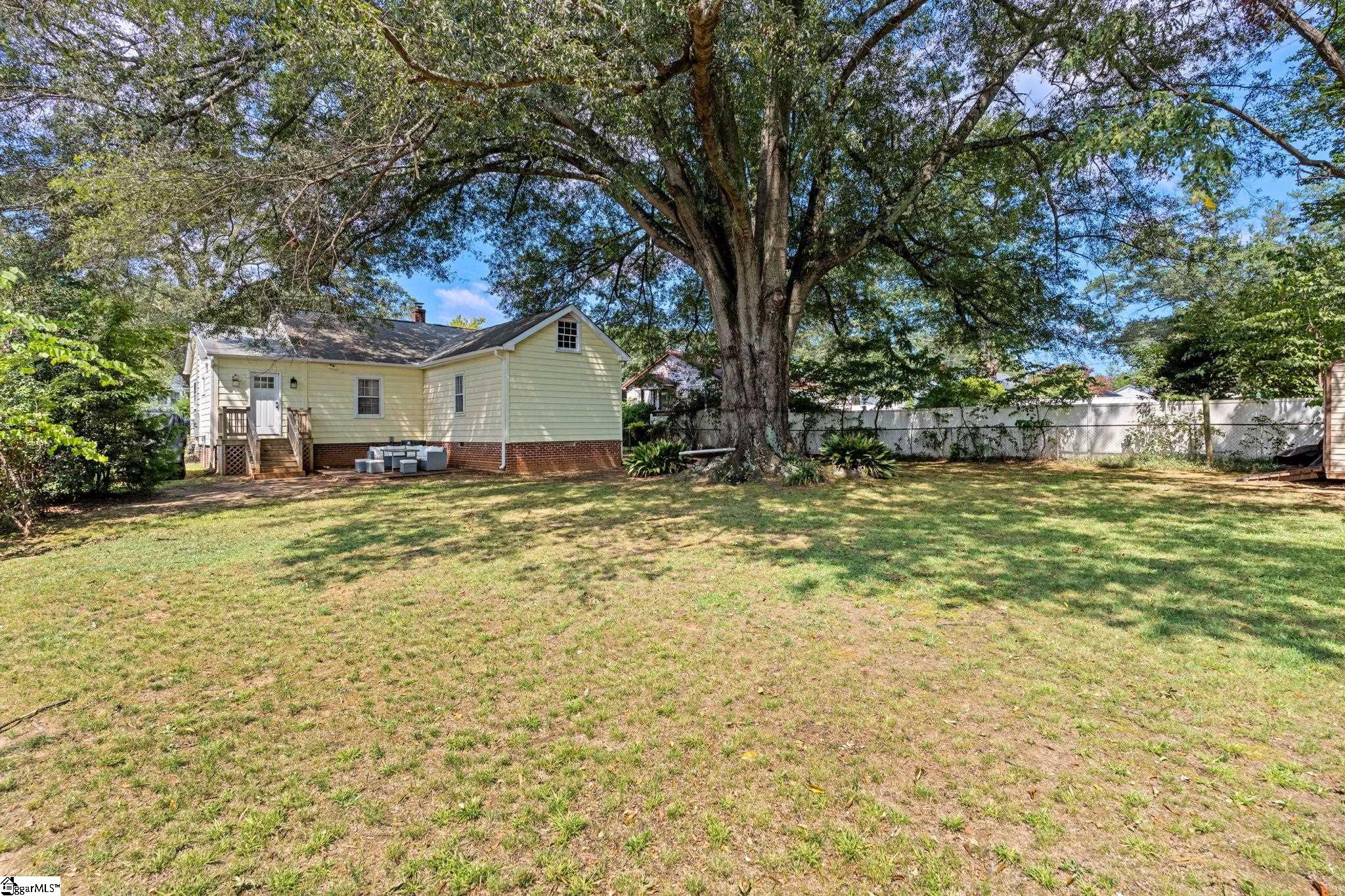 205 Carolina Avenue Property Photo 27