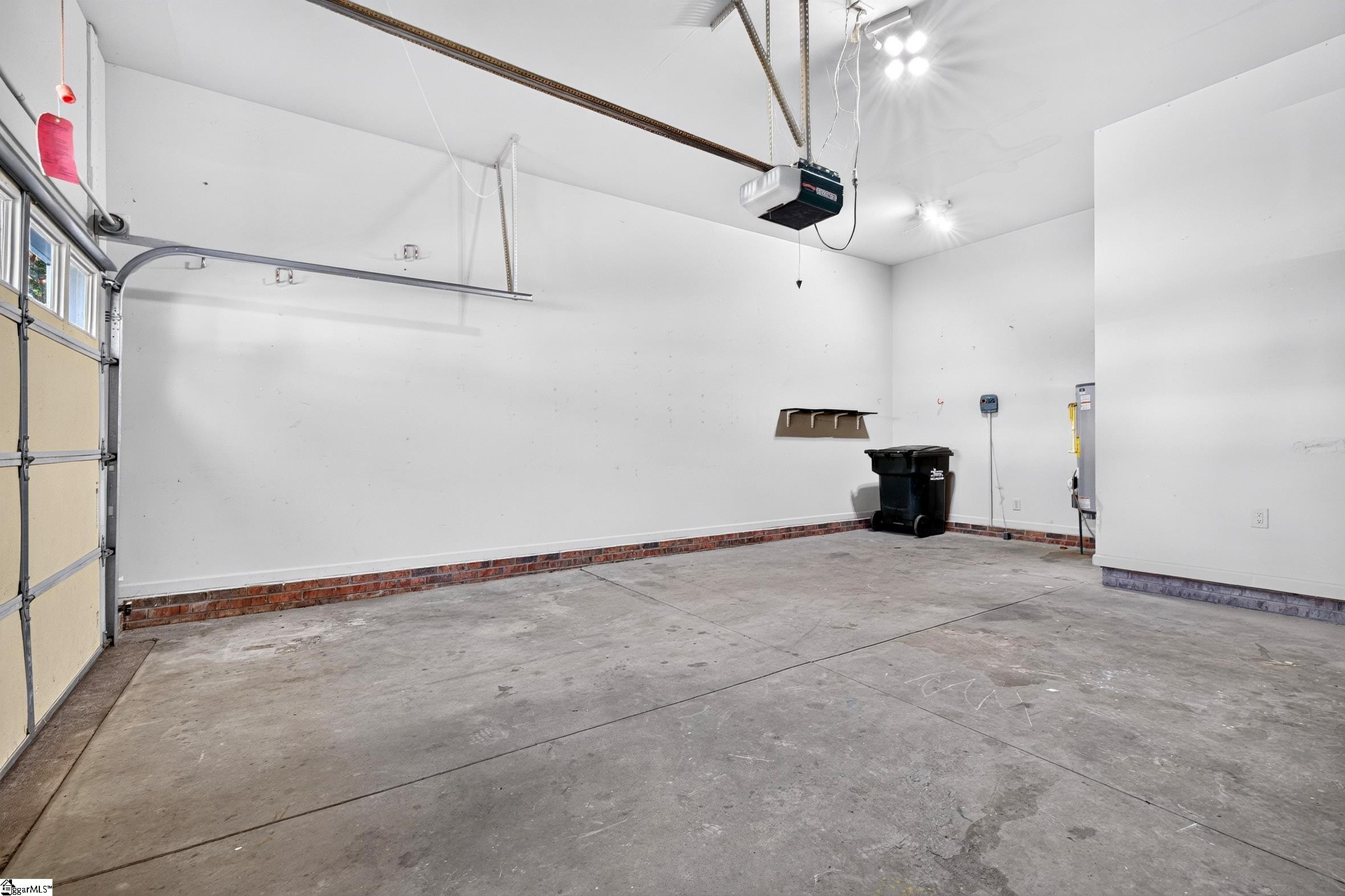 222 Grimes Drive Property Photo 34