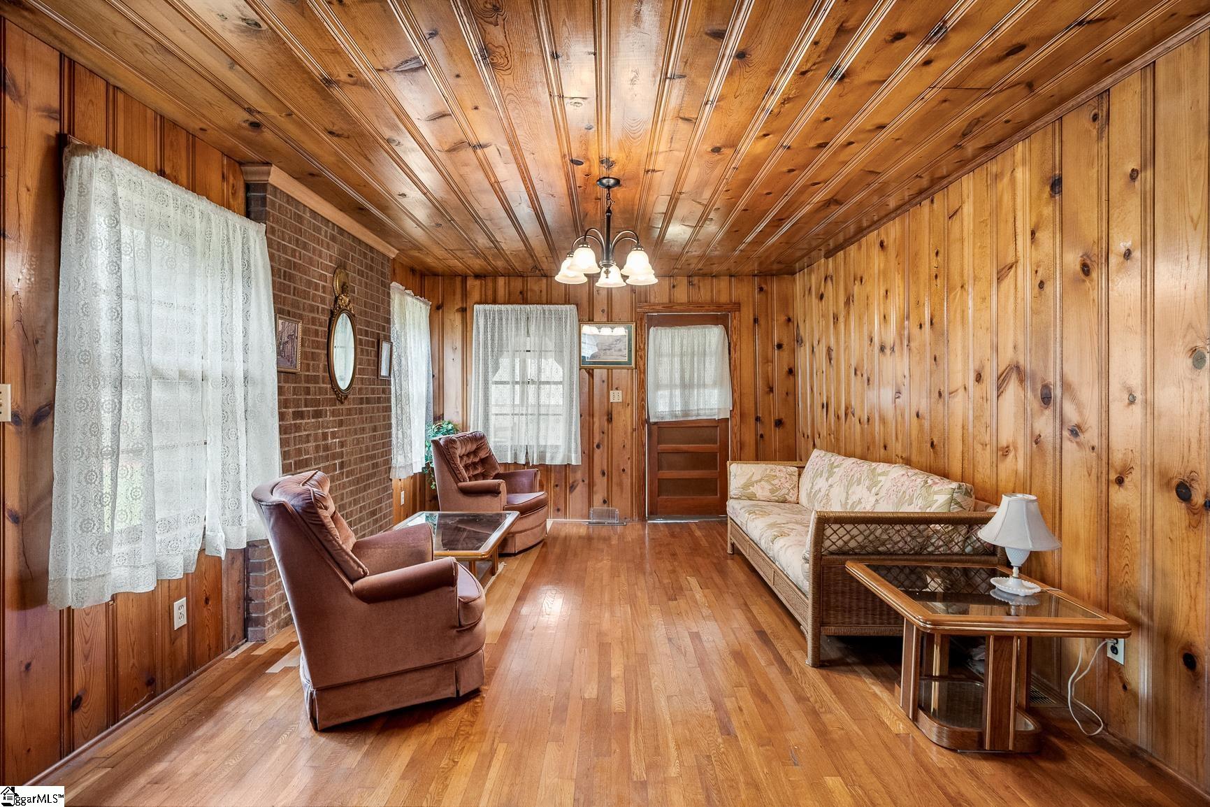 23 Tolar Road Property Photo 3