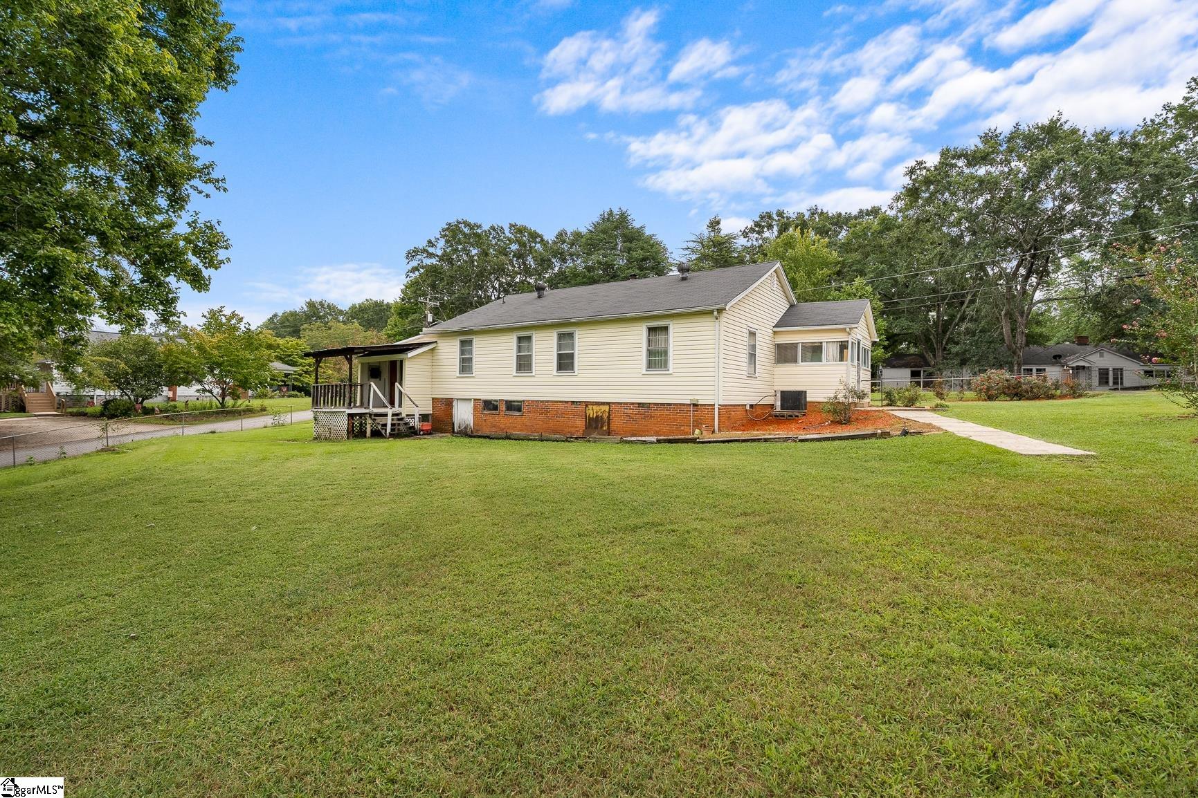 23 Tolar Road Property Photo 18