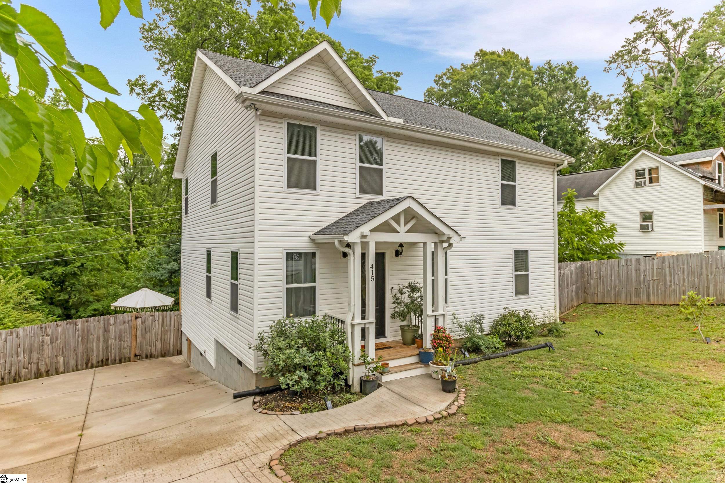 415 Poole Street Property Photo 1