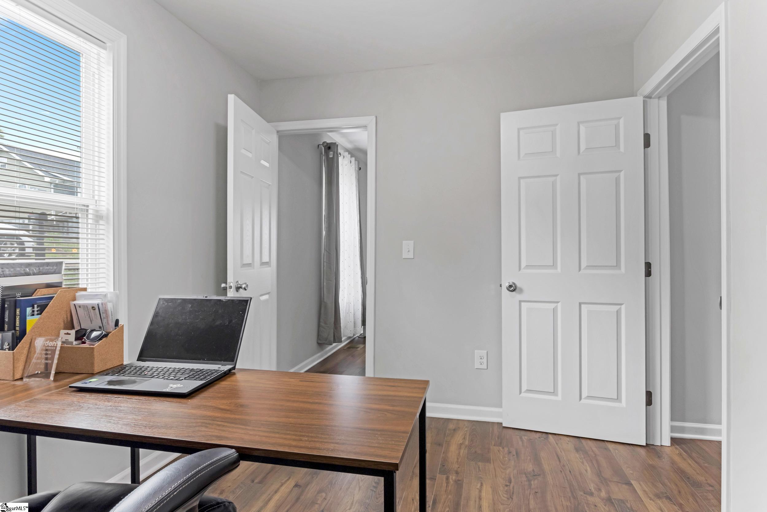 415 Poole Street Property Photo 17
