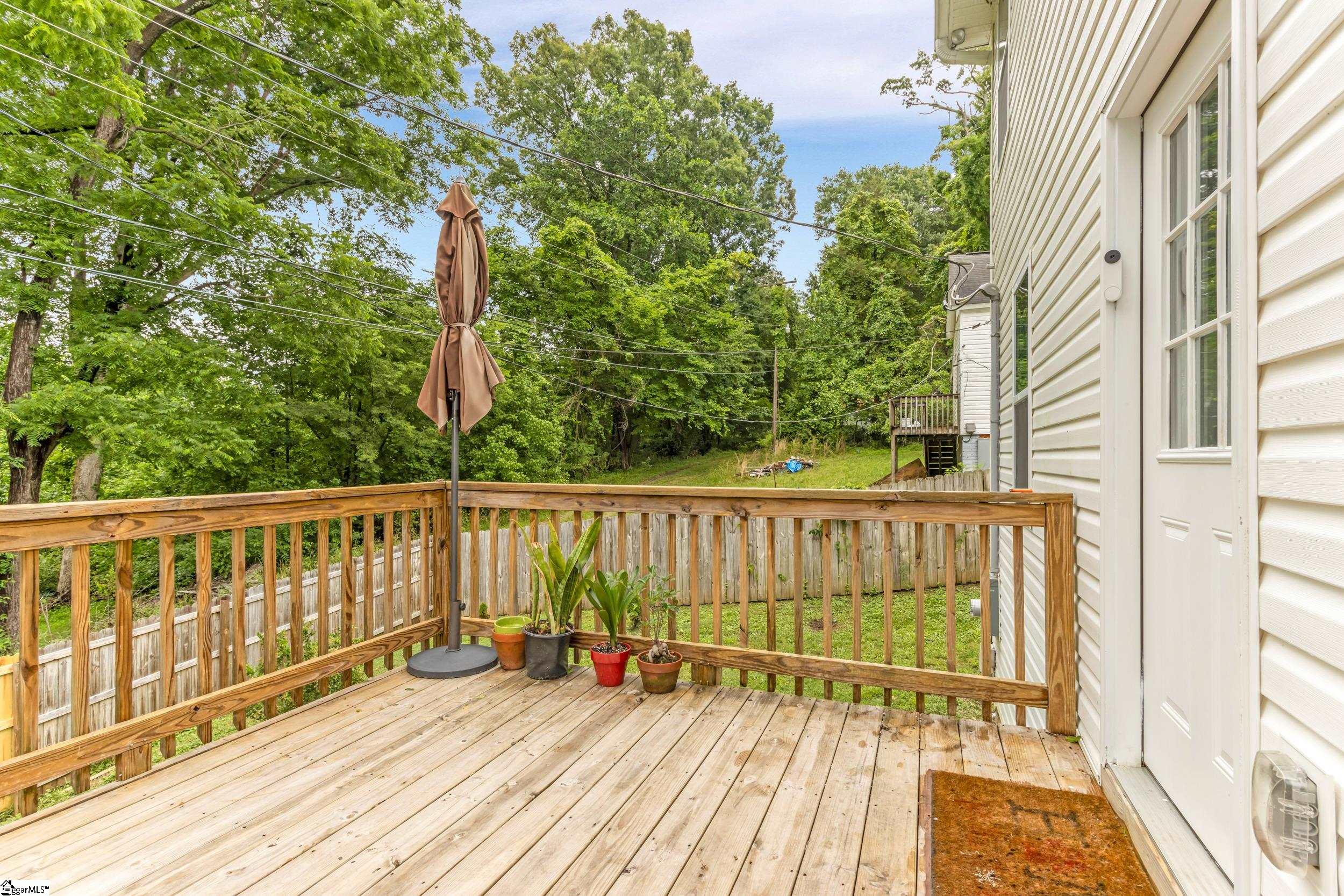 415 Poole Street Property Photo 33