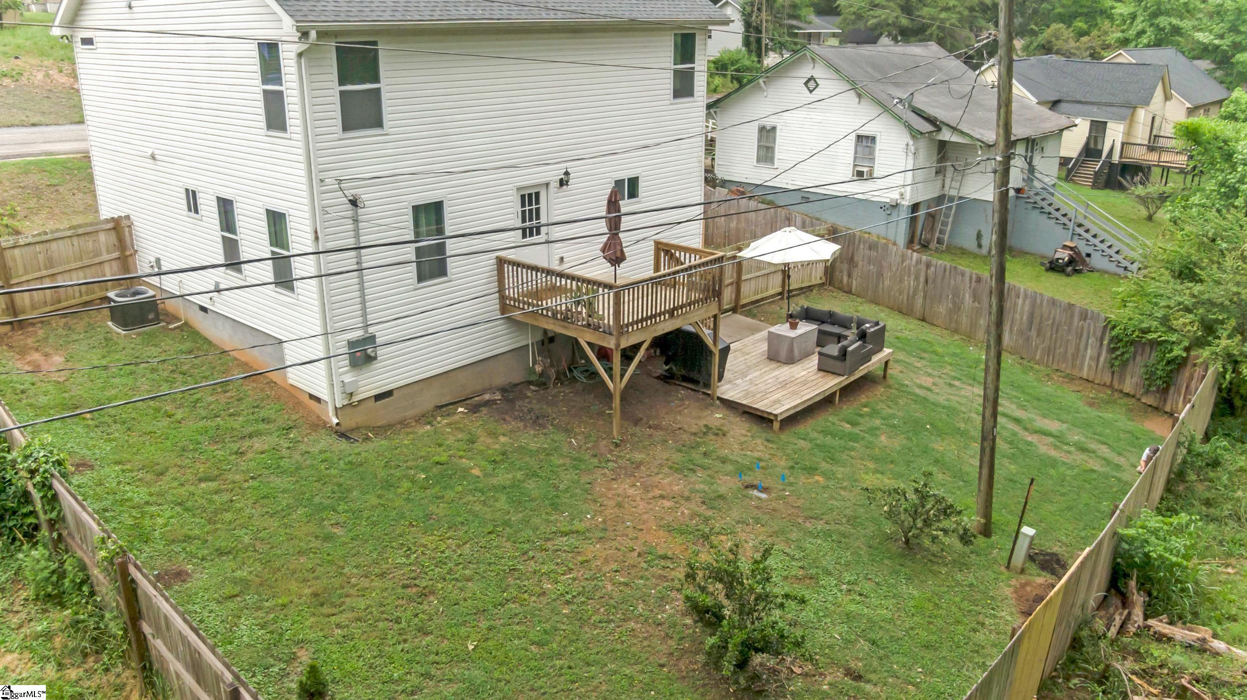 415 Poole Street Property Photo 38