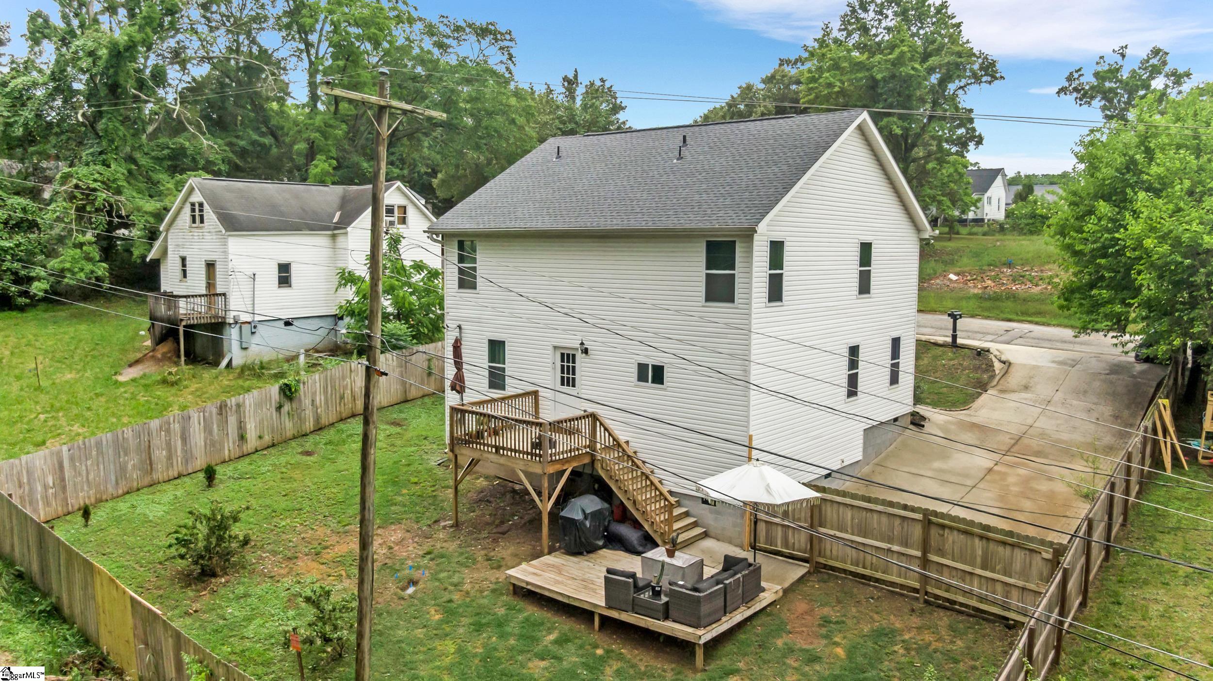 415 Poole Street Property Photo 40