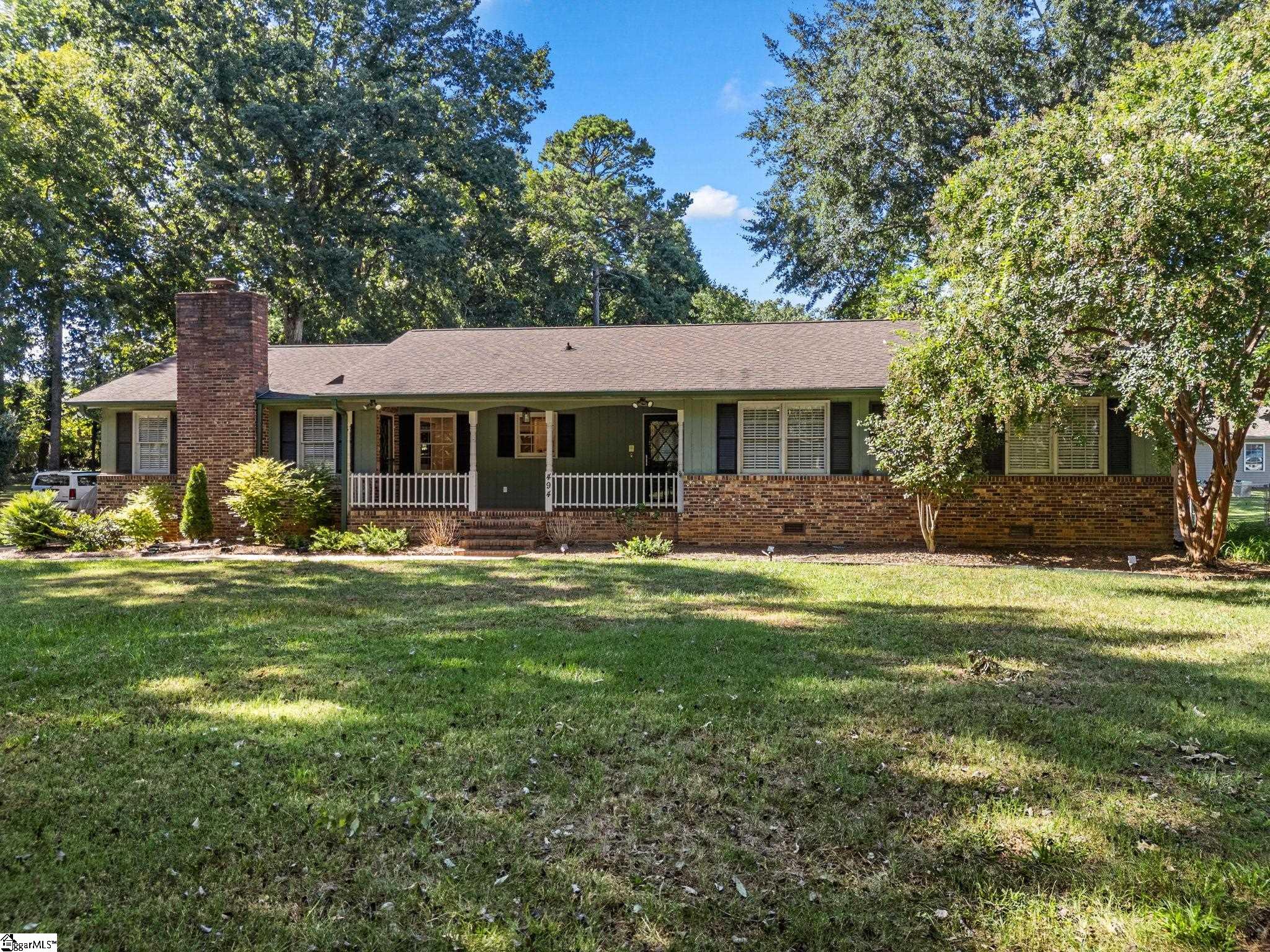 494 Royal Oak Drive Property Photo 4