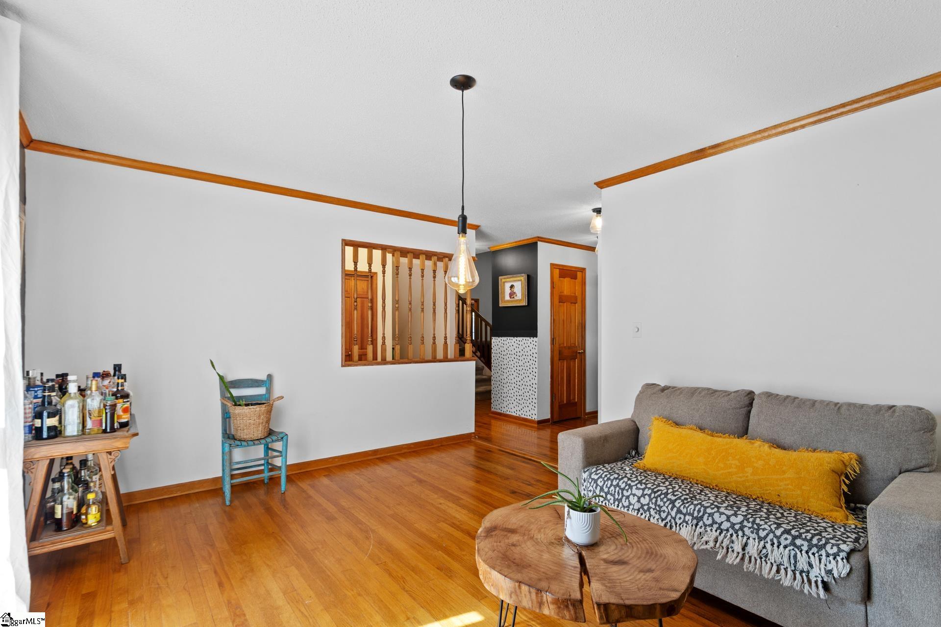 102 Chestnut Hill Property Photo 7