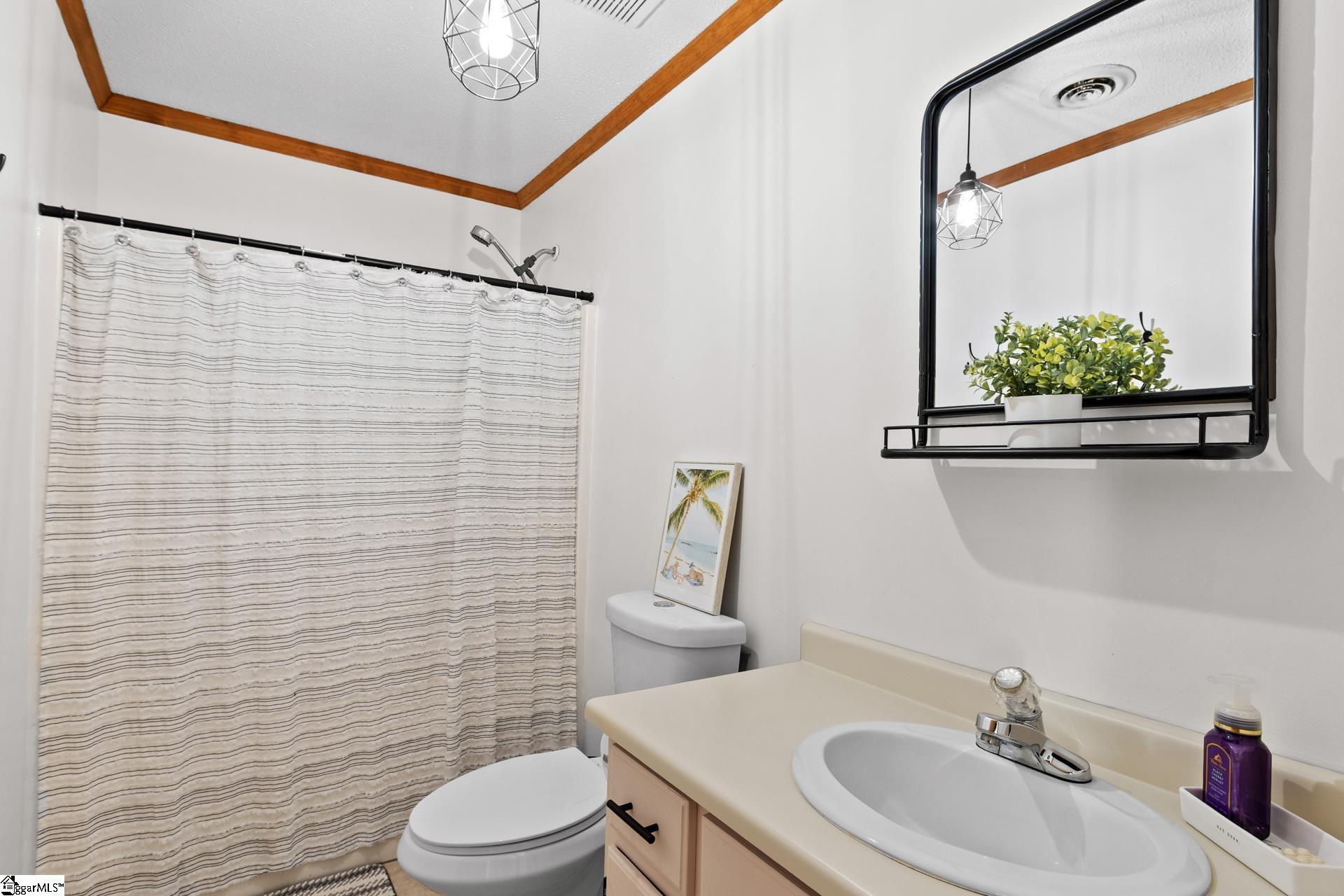 102 Chestnut Hill Property Photo 32