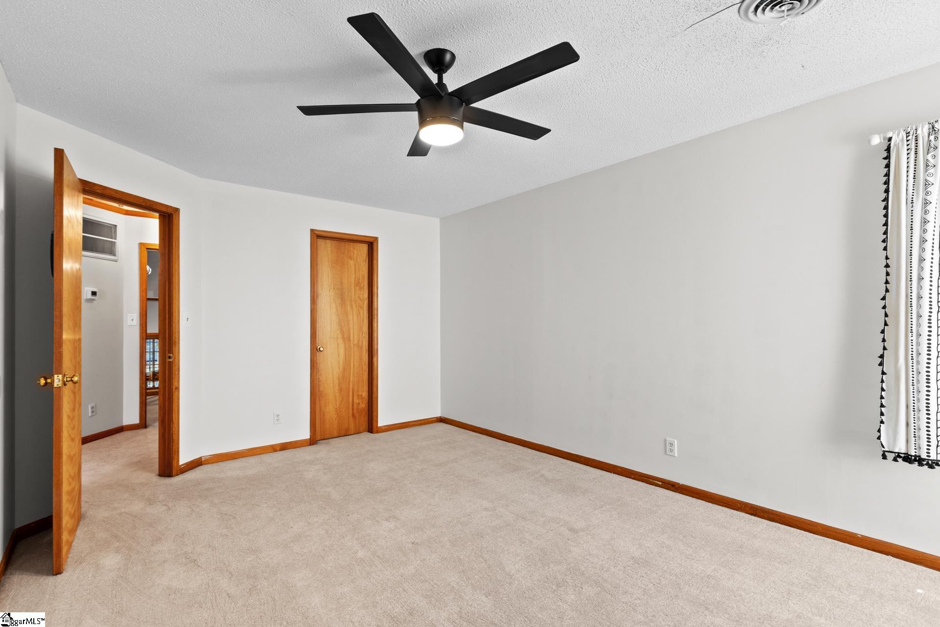 102 Chestnut Hill Property Photo 34