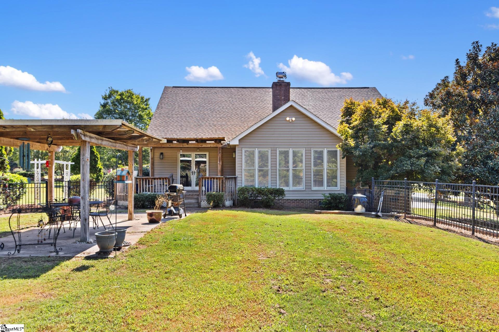 102 Chestnut Hill Property Photo 45