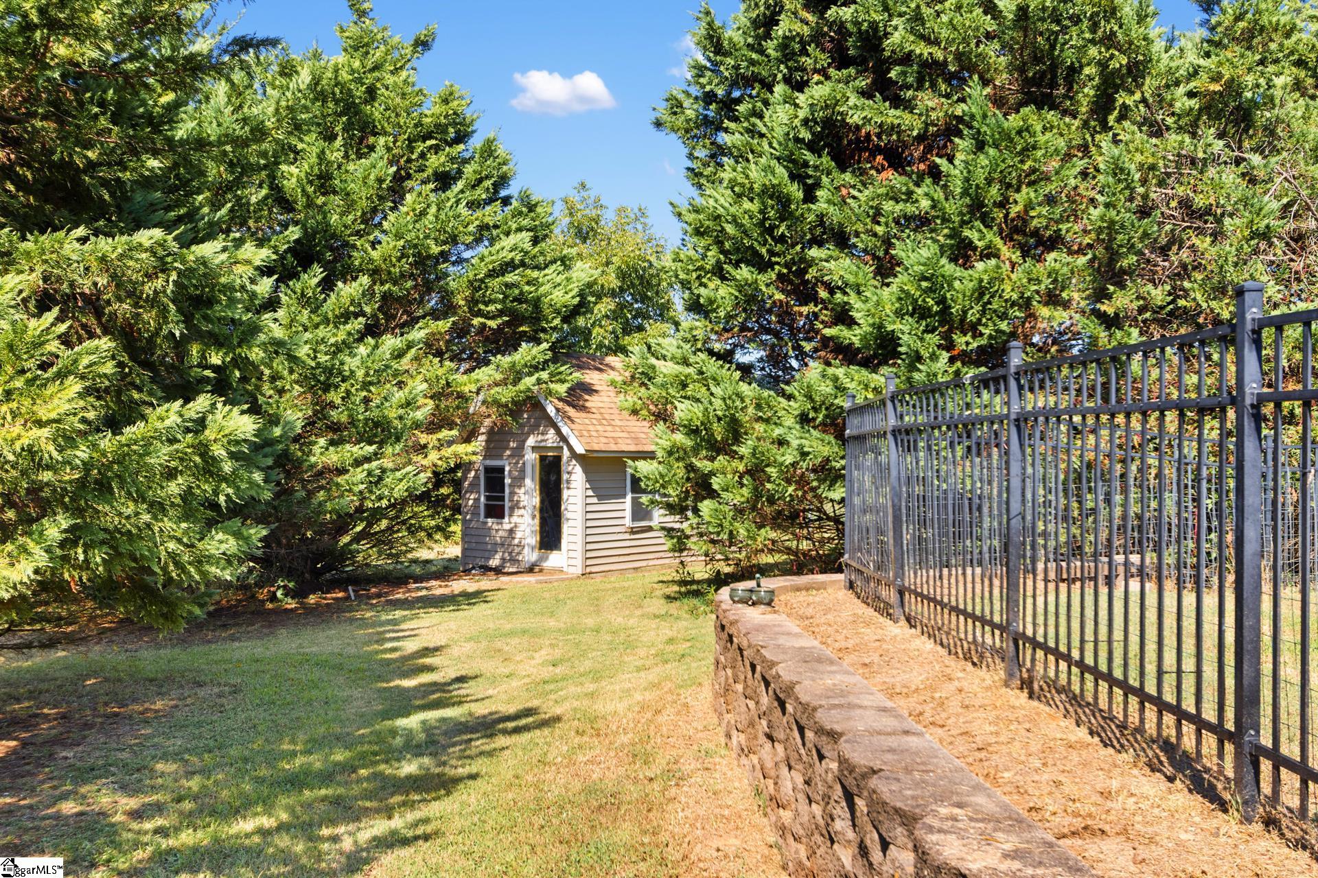 102 Chestnut Hill Property Photo 47
