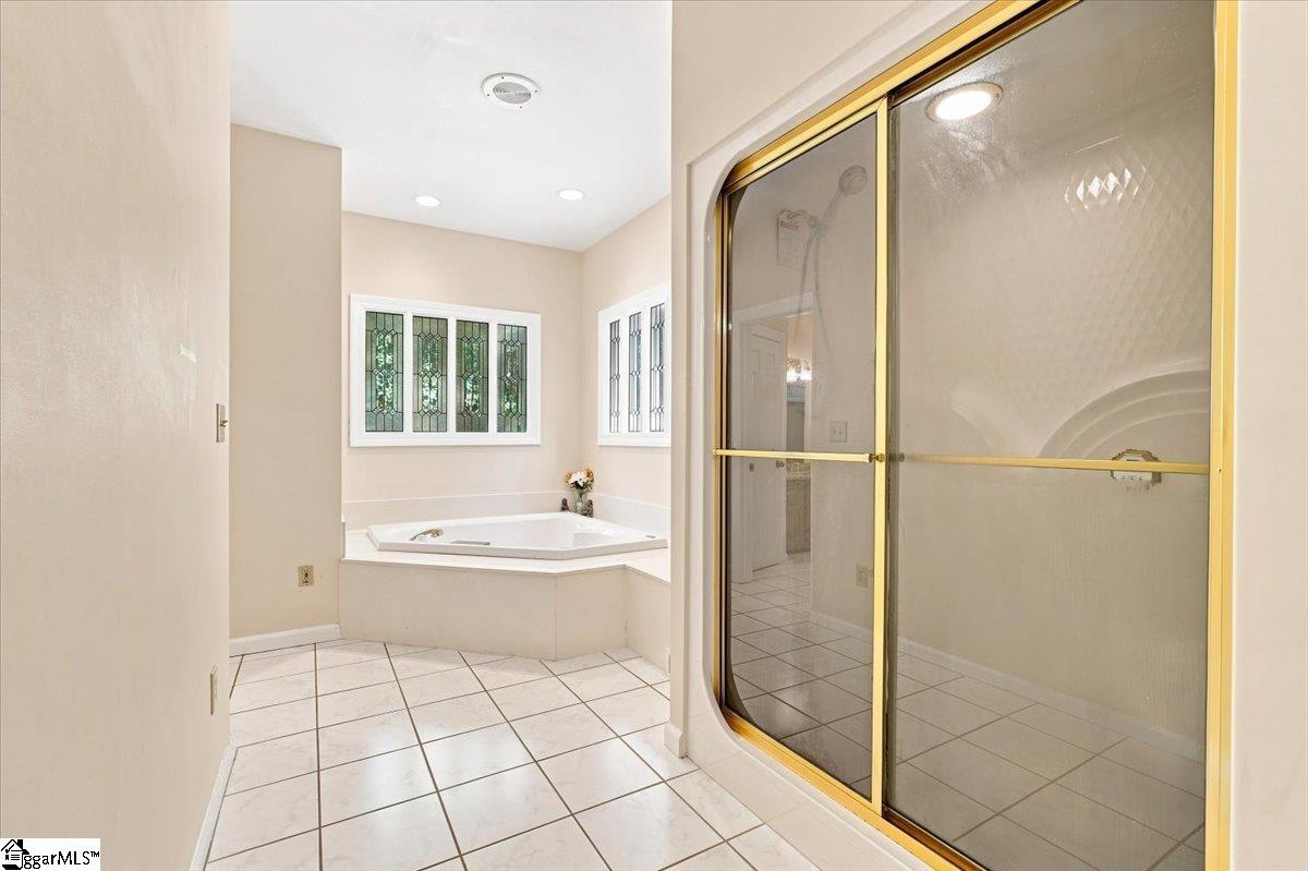 209 Sandstone Drive Property Photo 23
