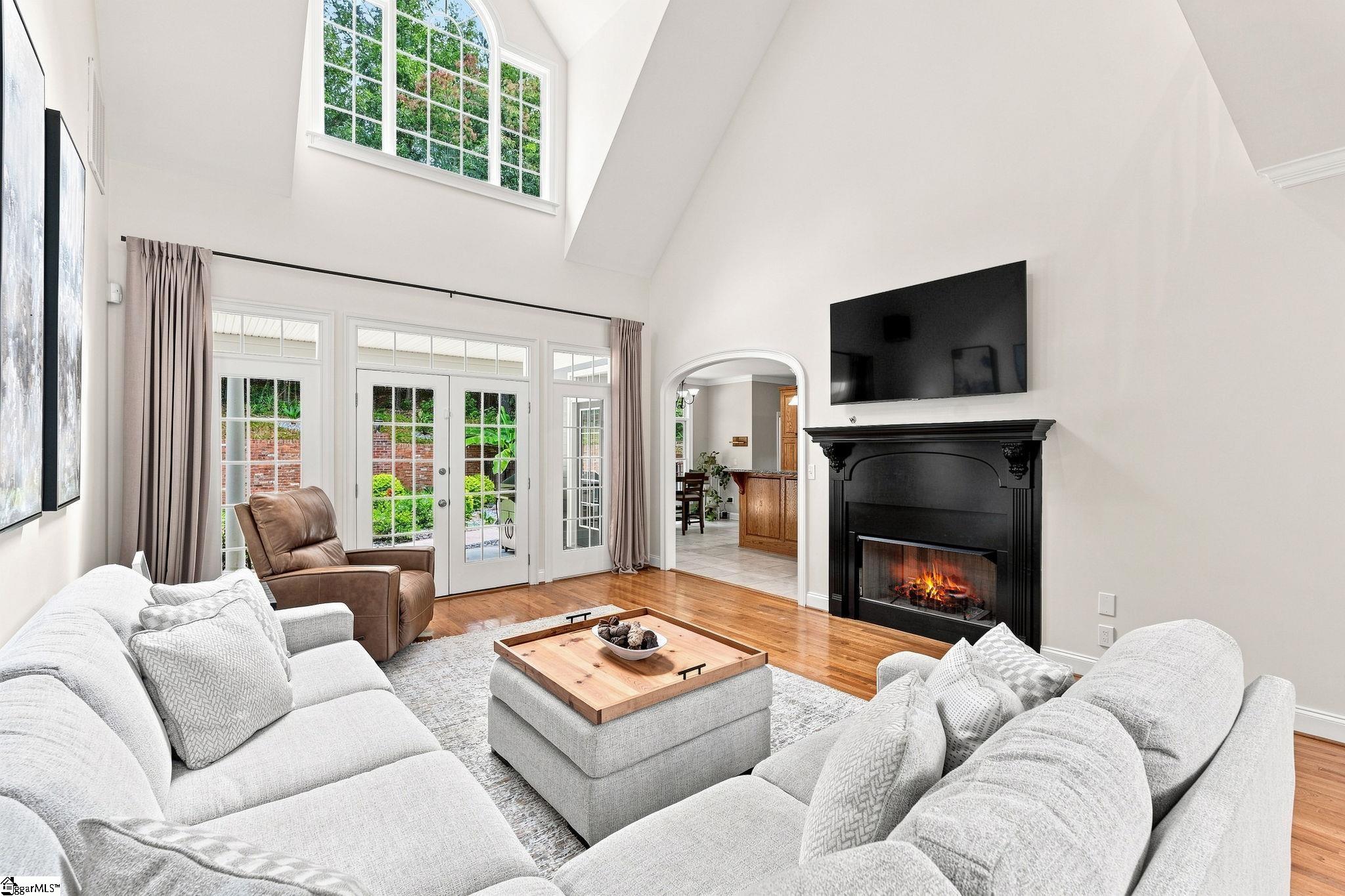 320 Watson Road Property Photo 10