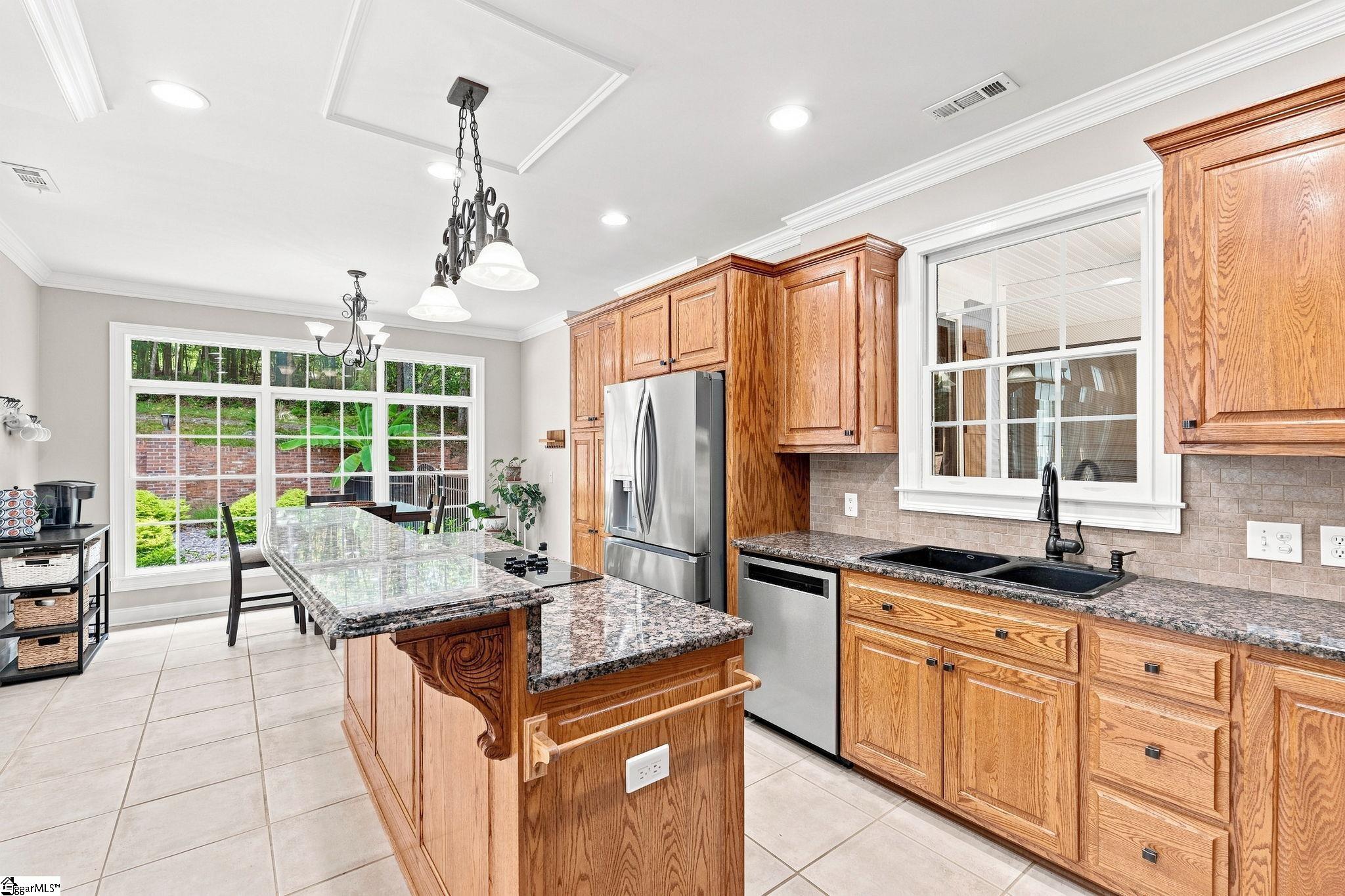 320 Watson Road Property Photo 11