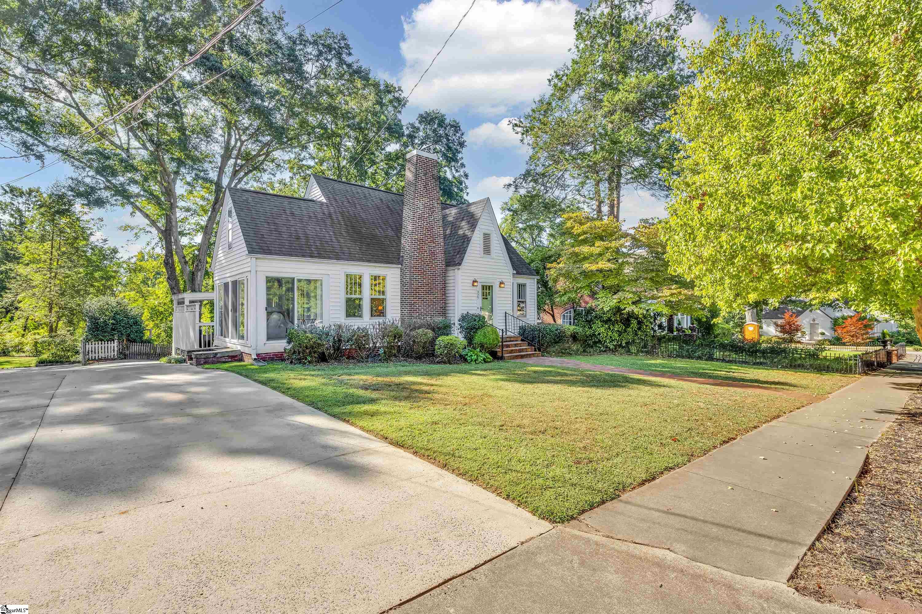 327 W Prentiss Avenue Property Photo 34