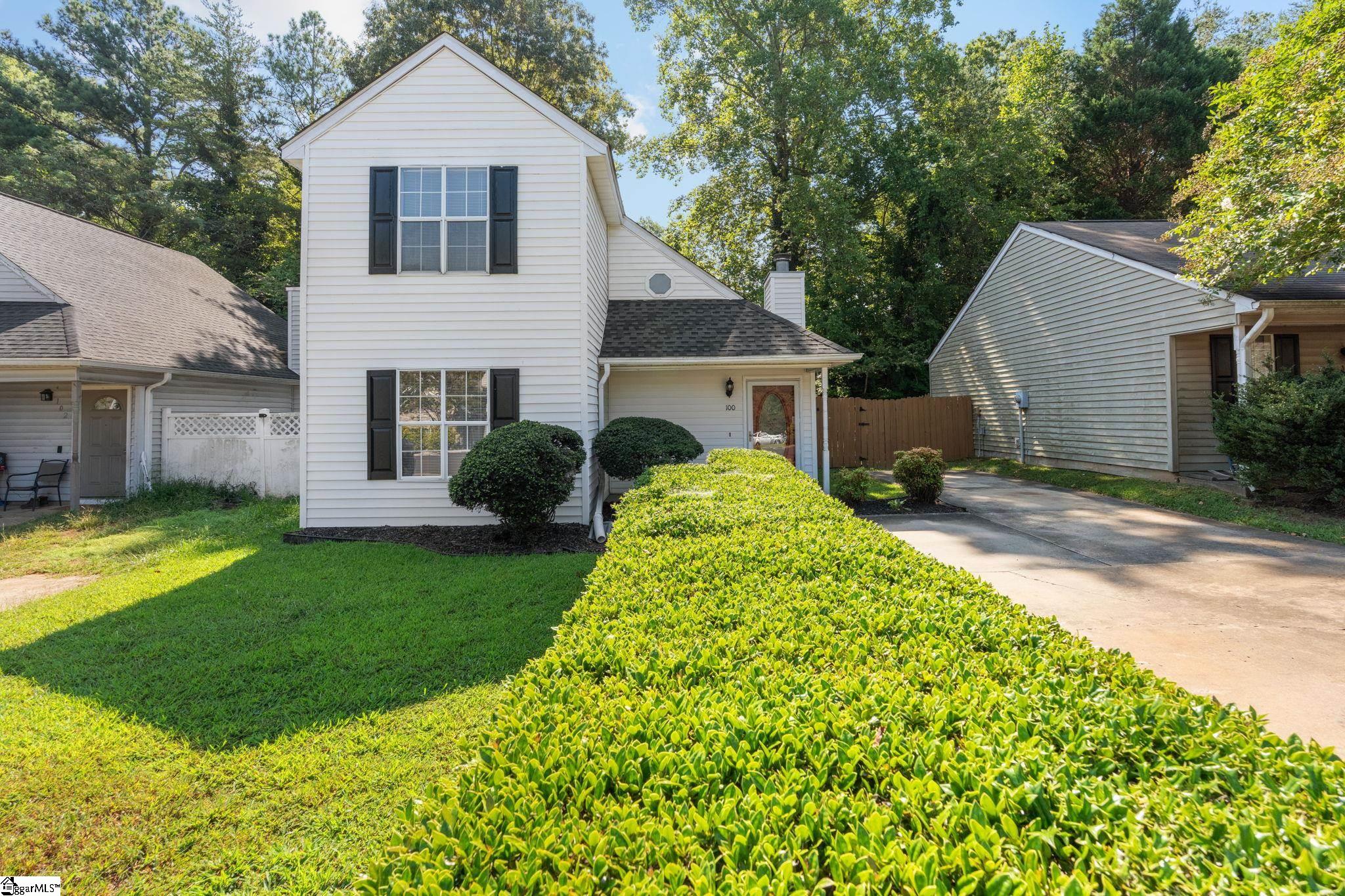 100 Mosspoint Drive Property Photo 1