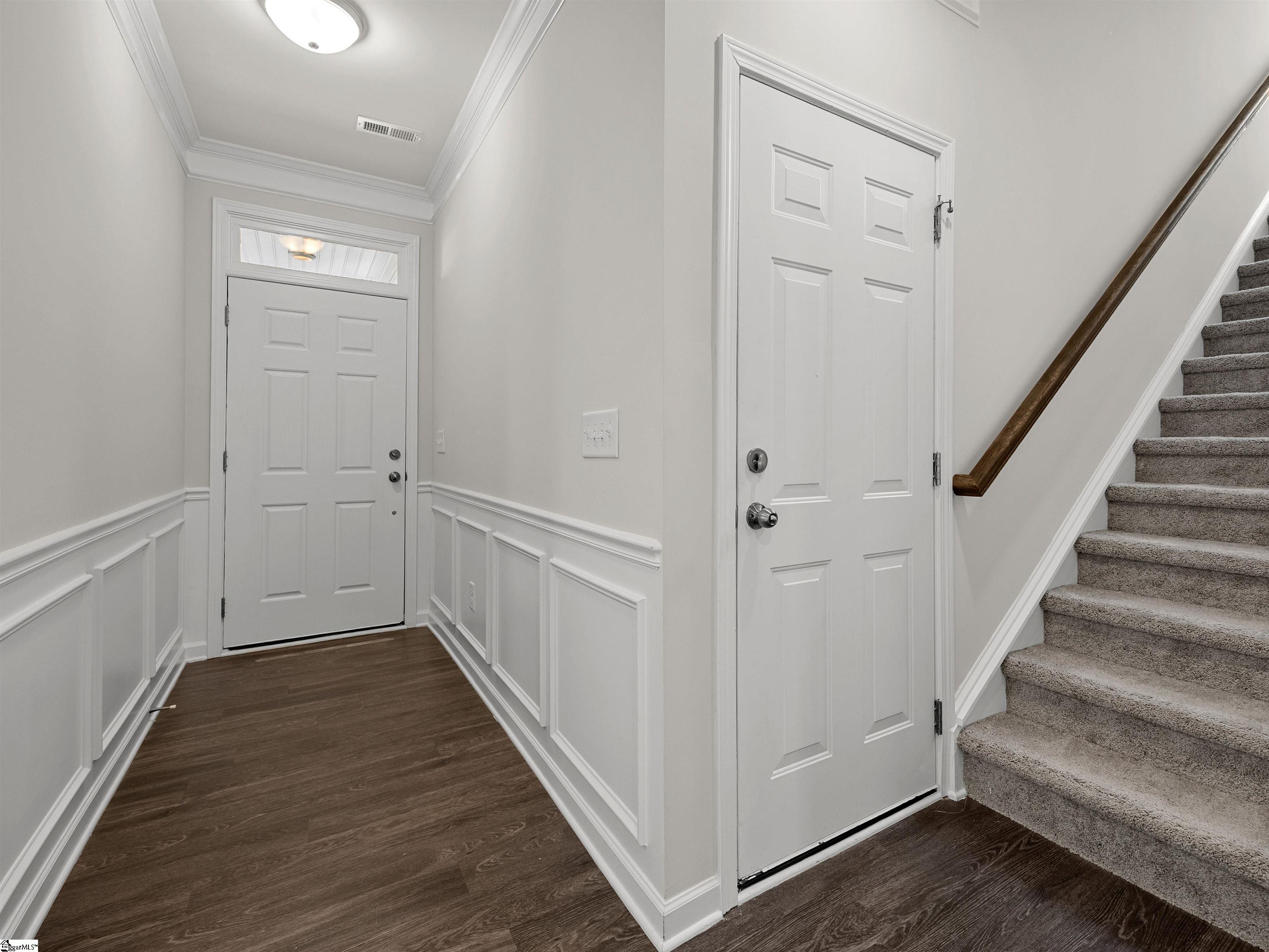 7012 Haddington Drive Property Photo 6