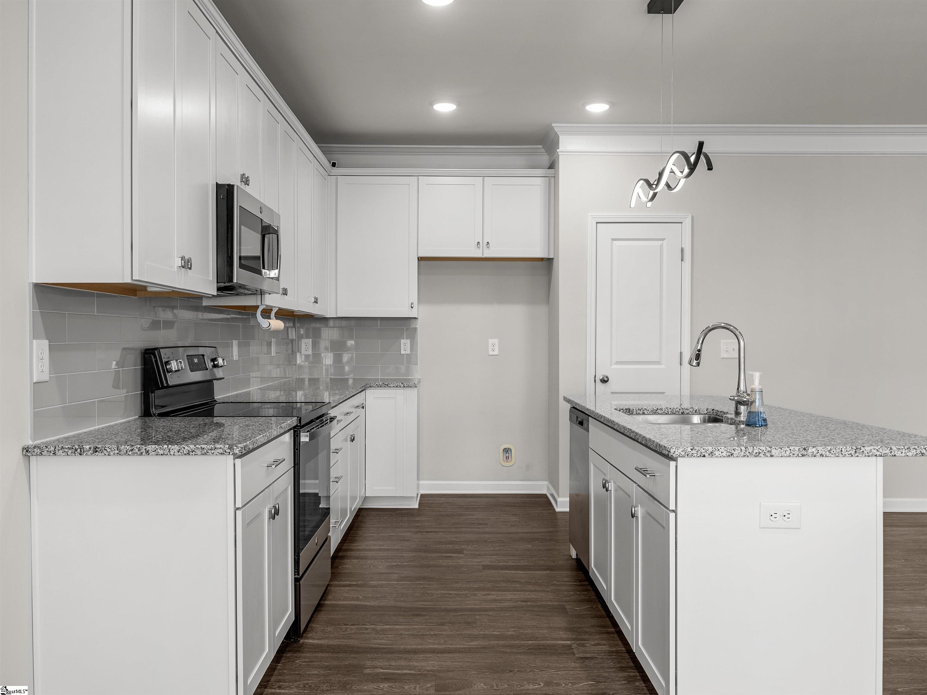 7012 Haddington Drive Property Photo 15