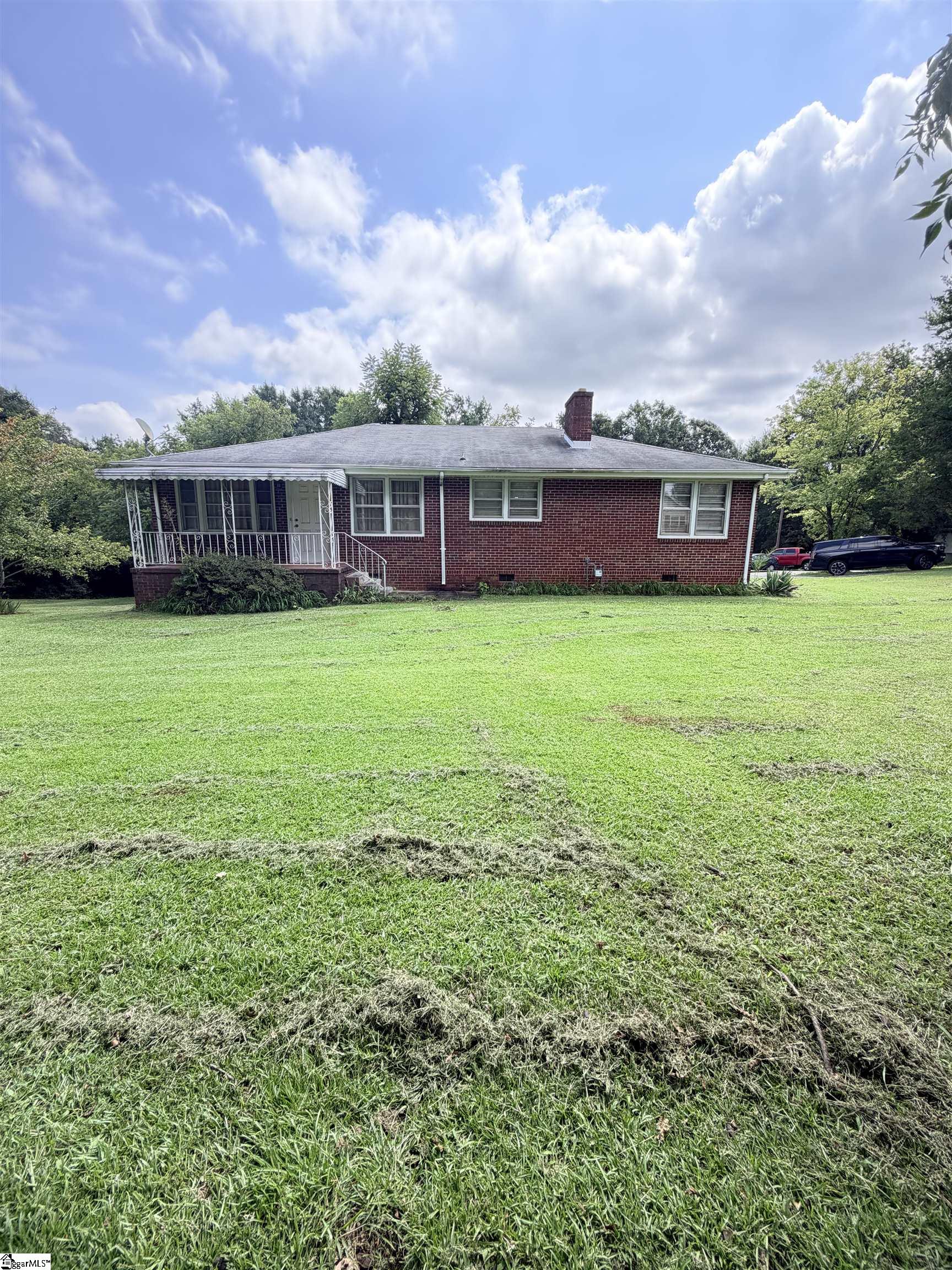 100 Branike Drive Property Photo 1