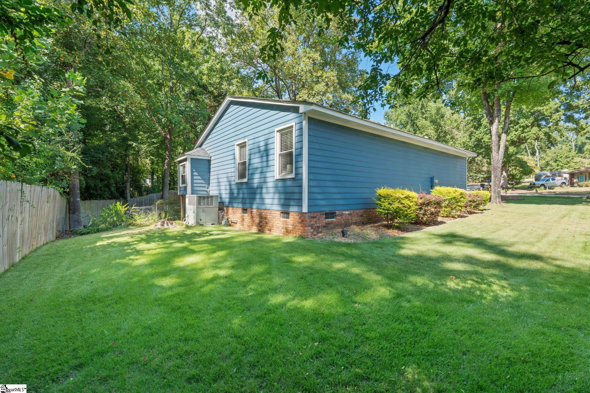 1009 Summit Drive Property Photo 24