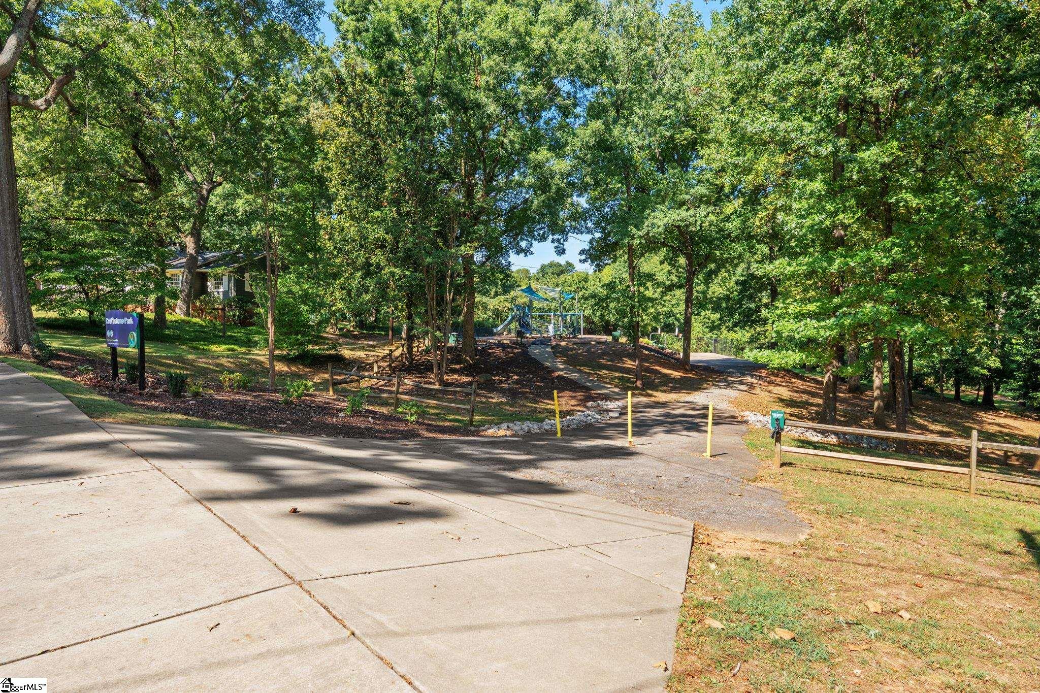 1009 Summit Drive Property Photo 27