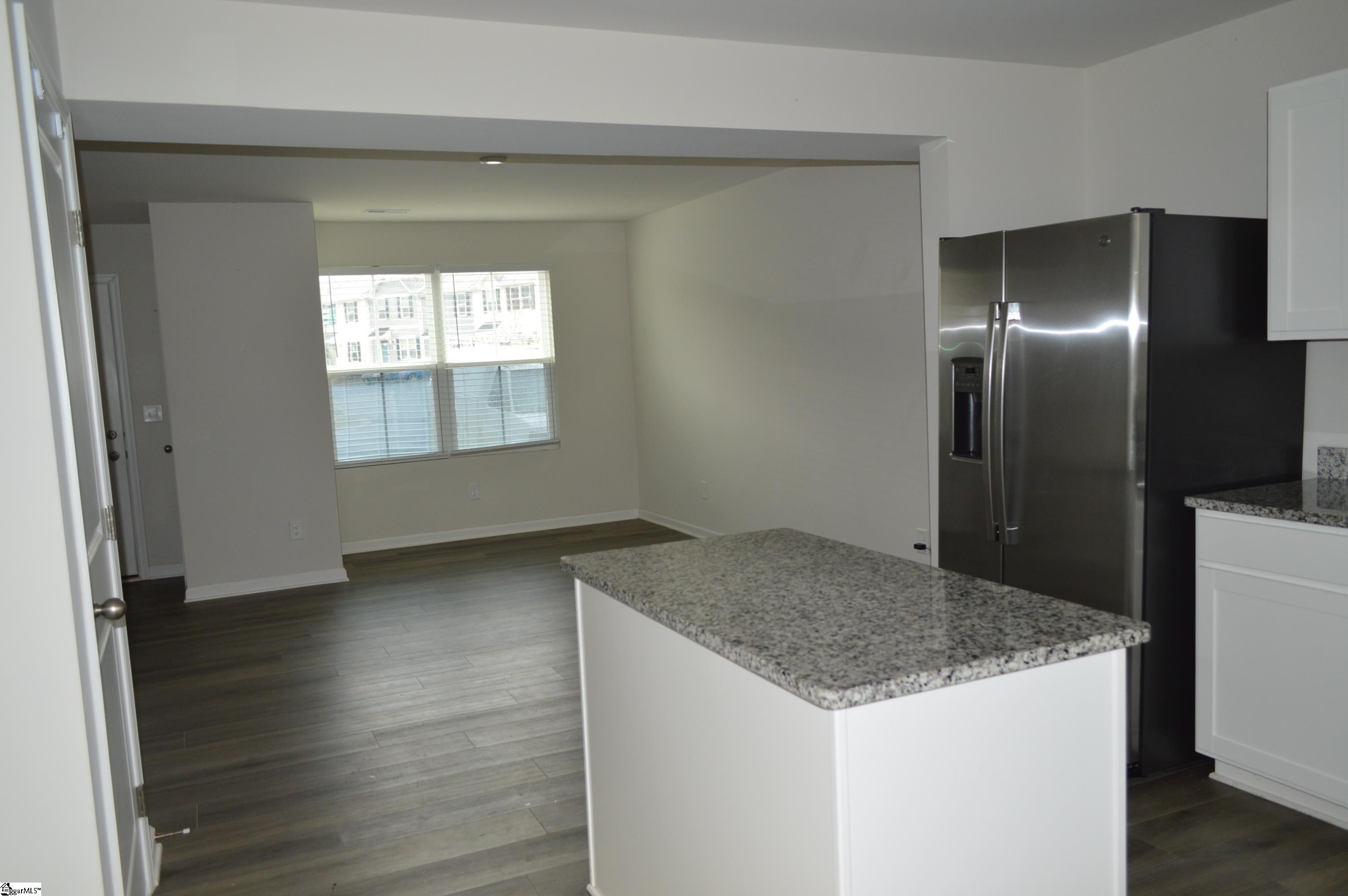 101 Forthside Way Property Photo 3