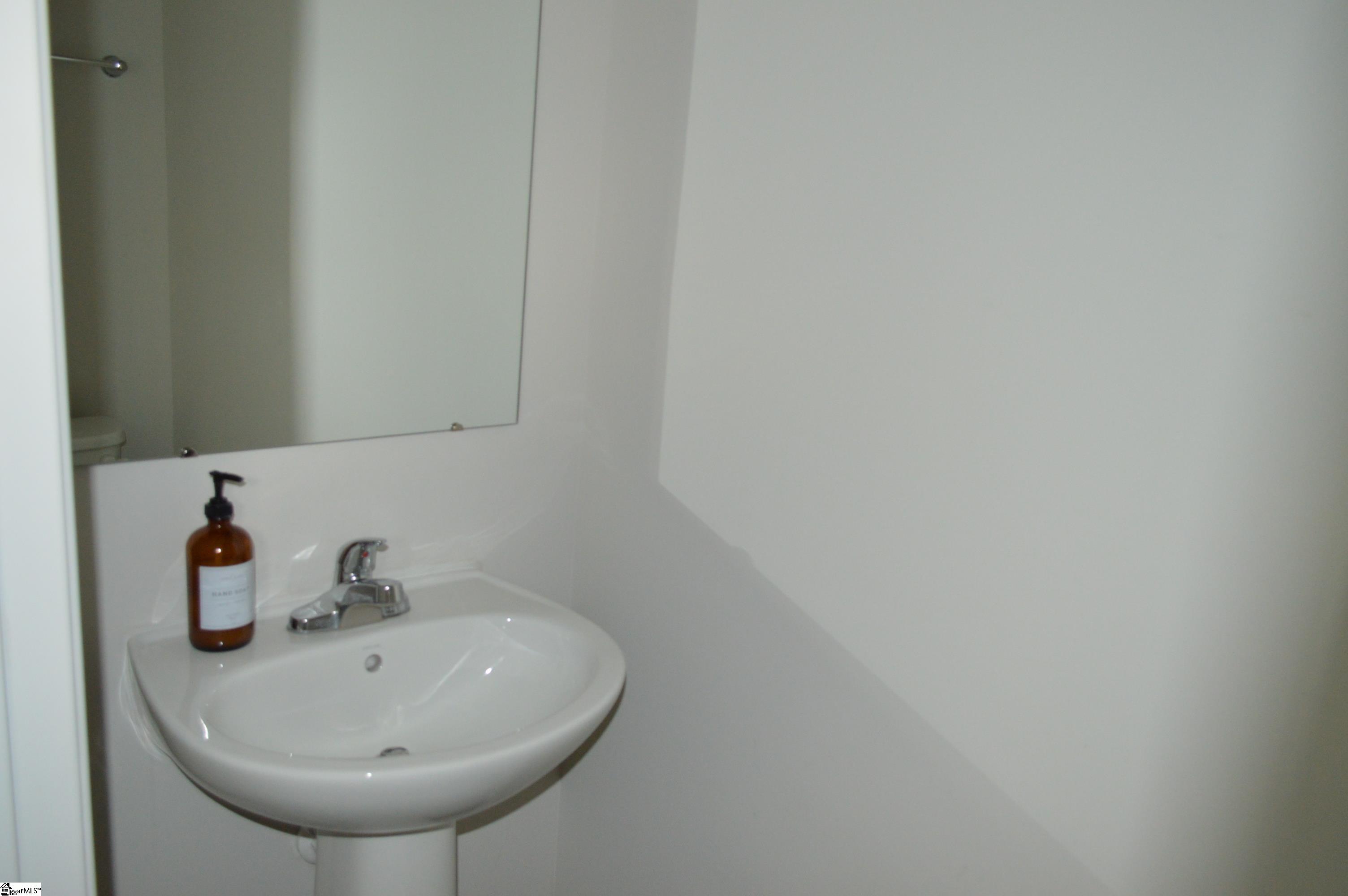 101 Forthside Way Property Photo 9
