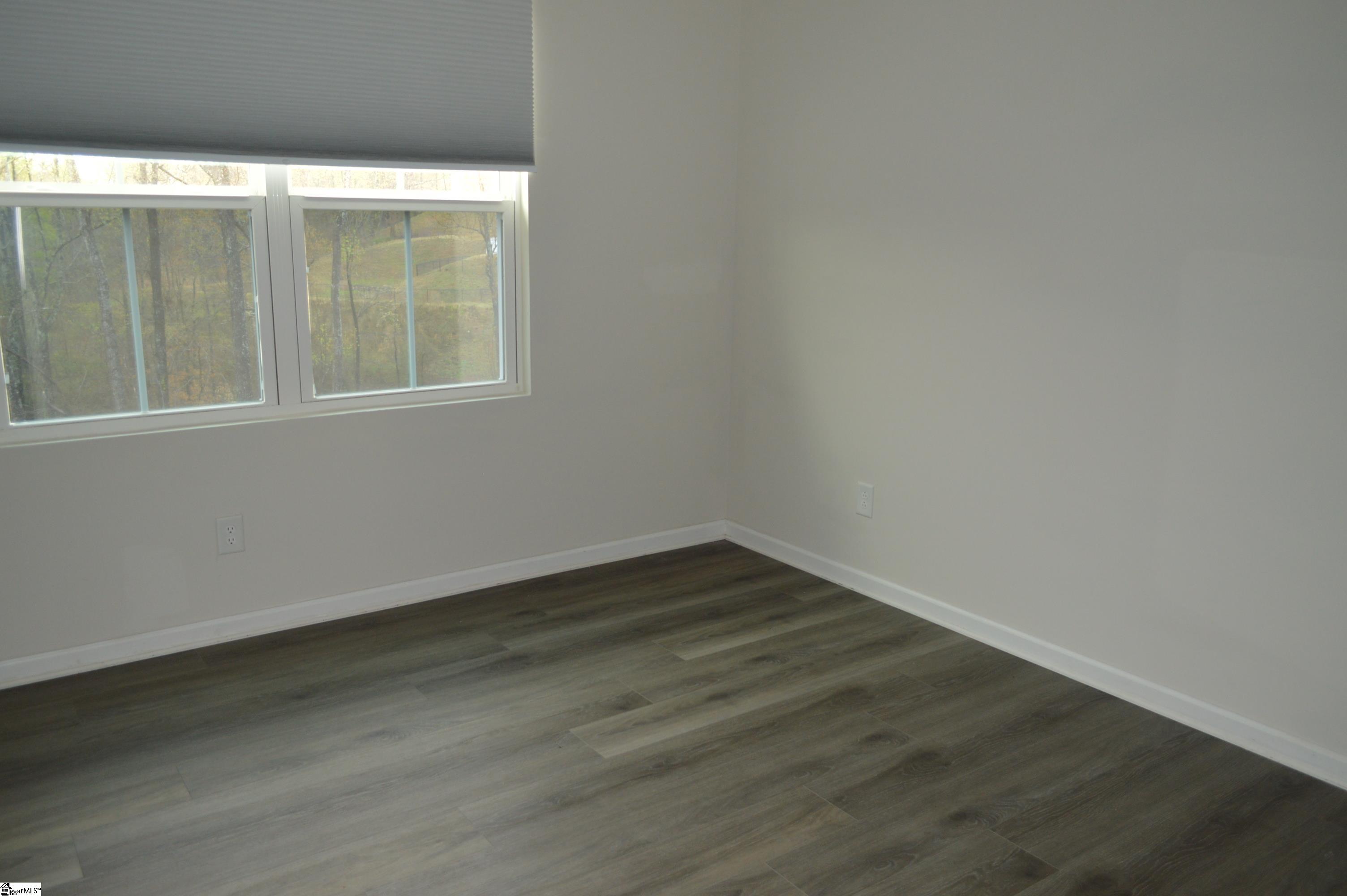 101 Forthside Way Property Photo 10