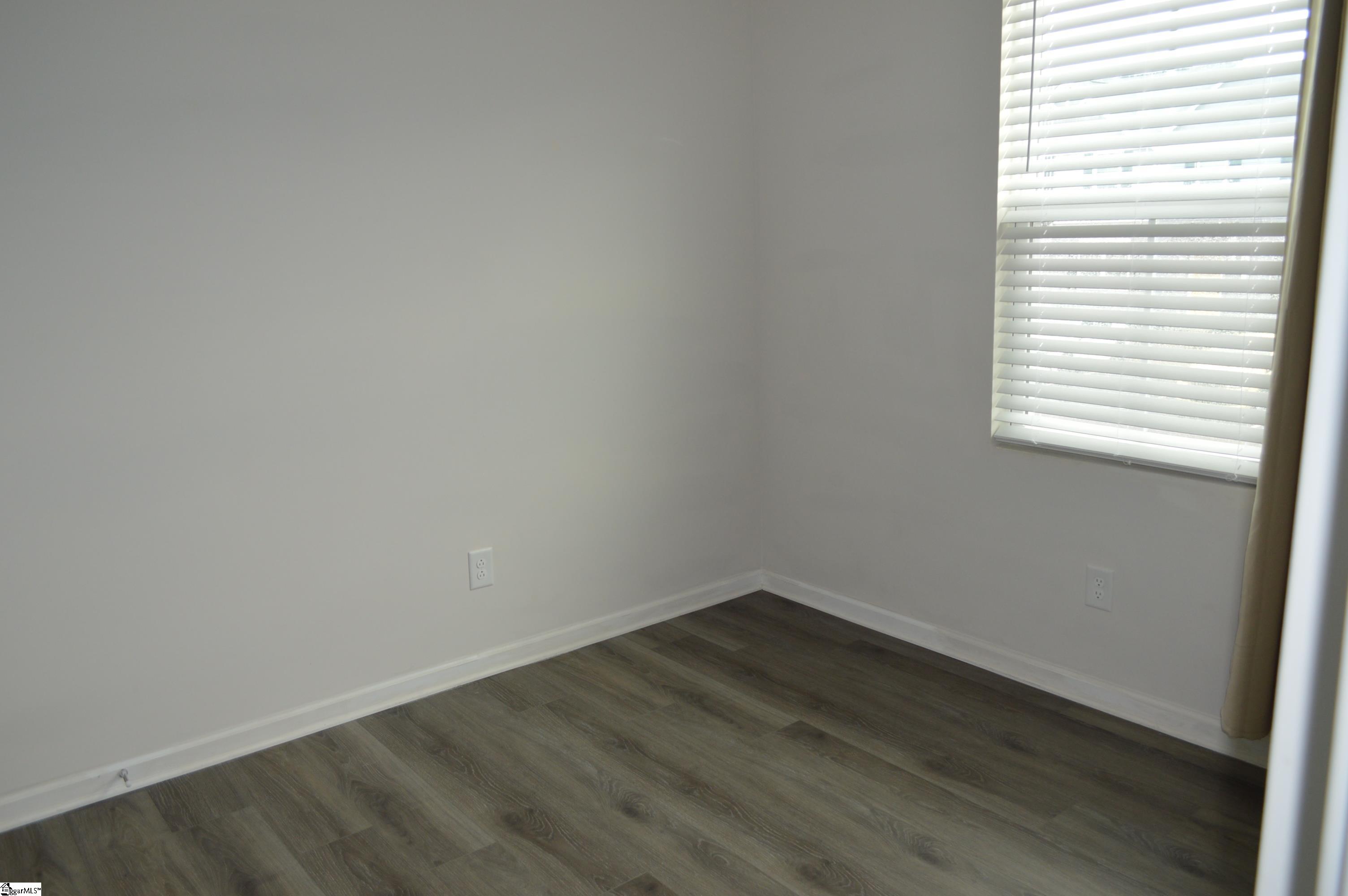 101 Forthside Way Property Photo 16