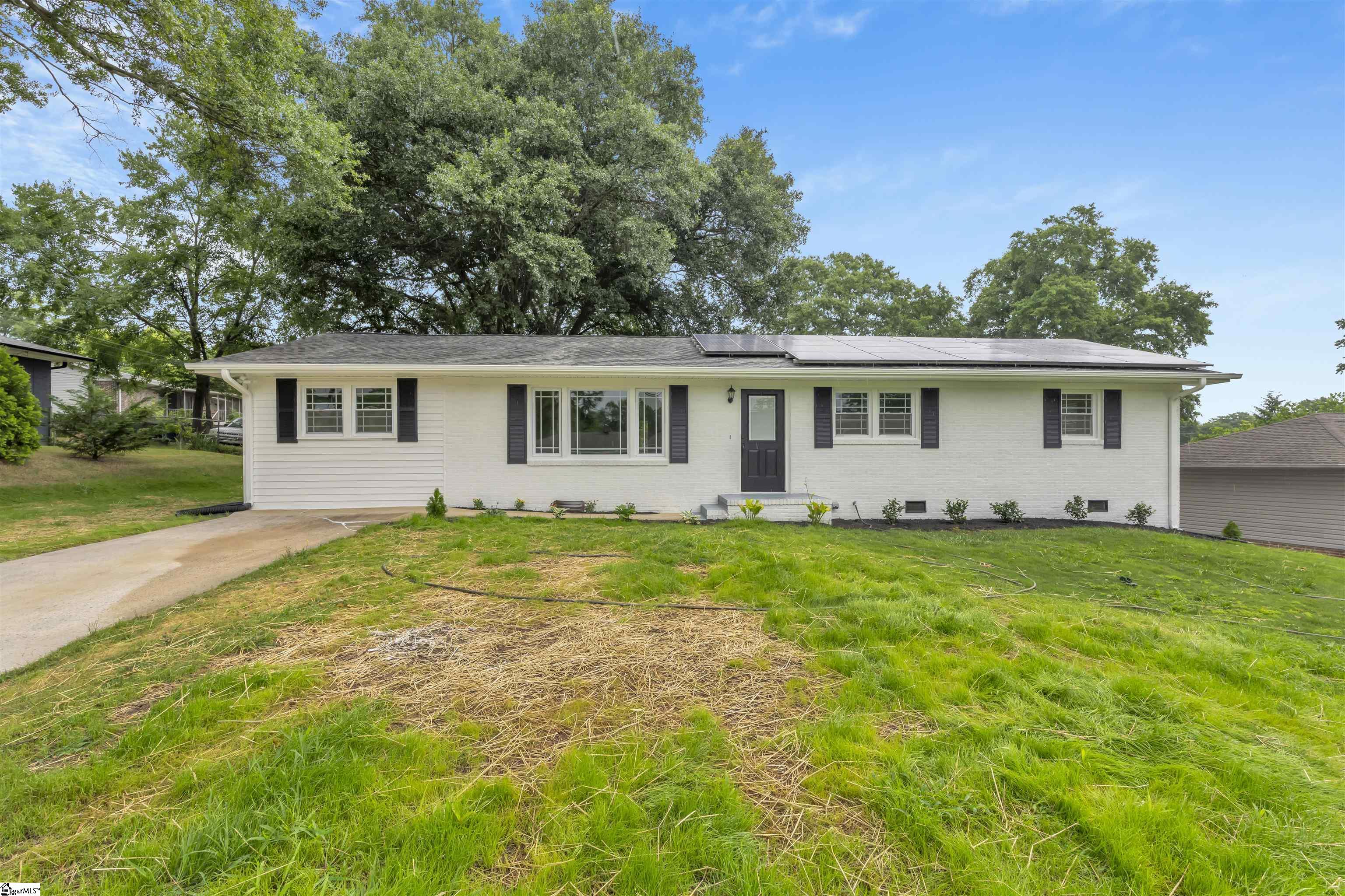 103 Longwood Drive Property Photo 4