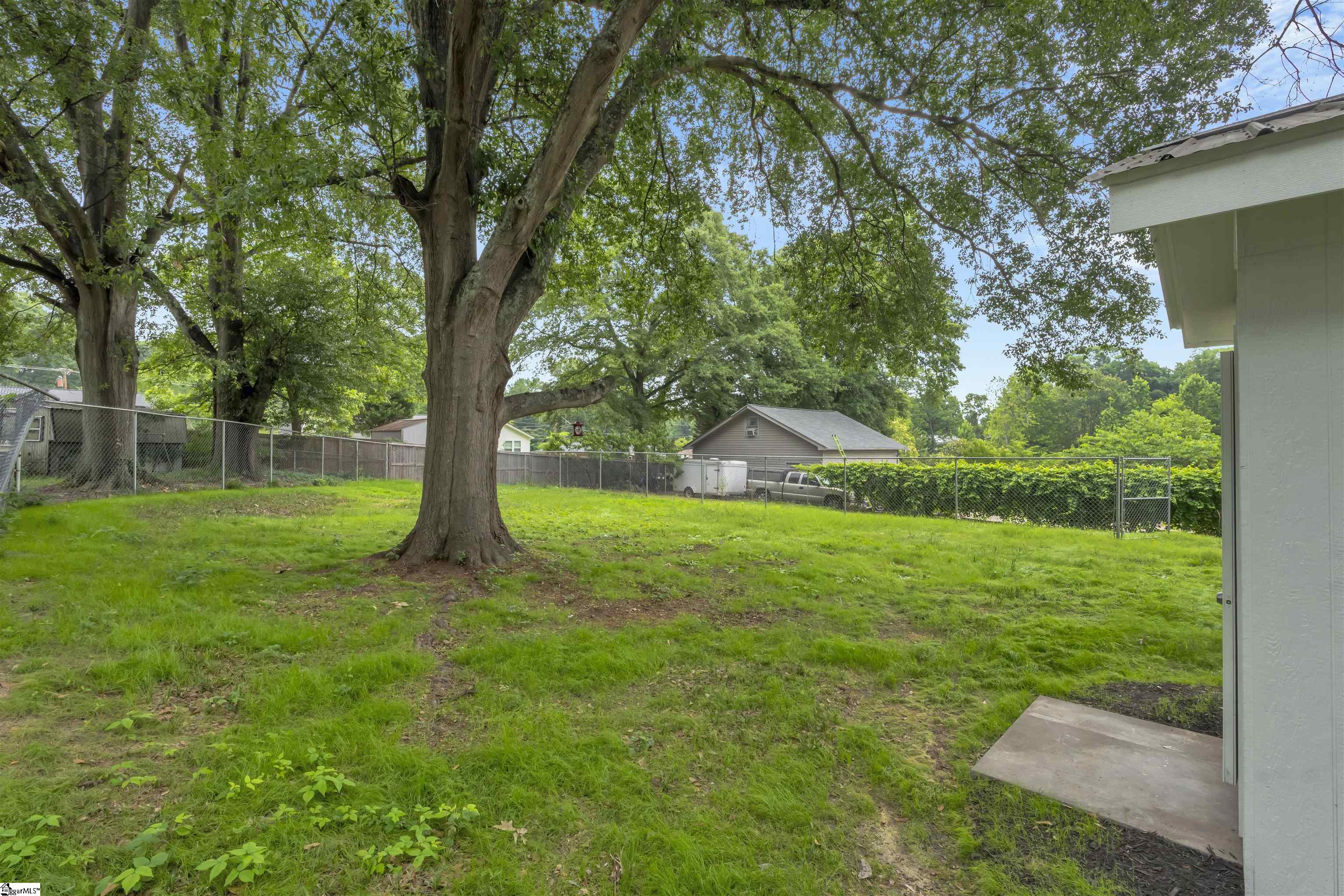 103 Longwood Drive Property Photo 11