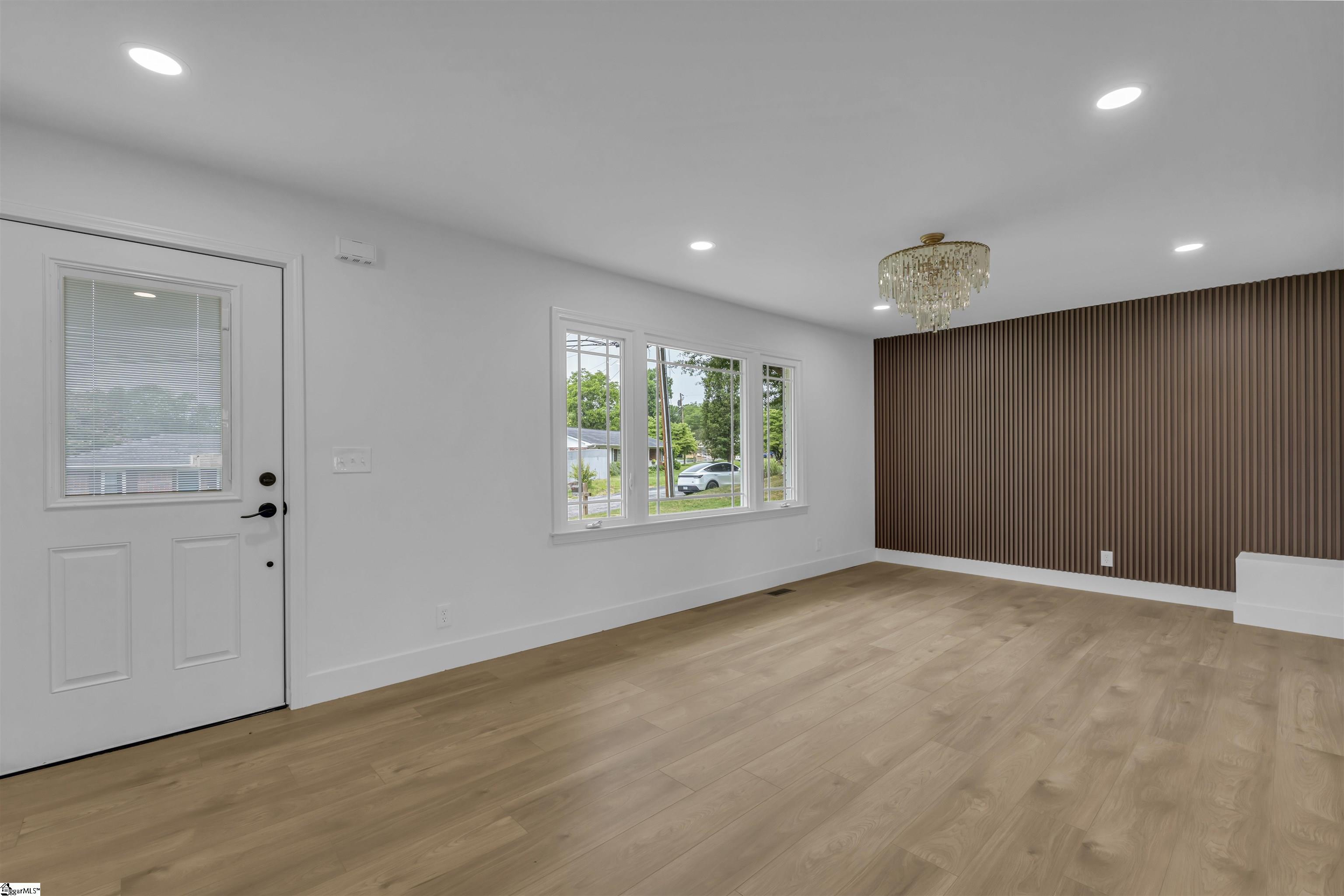 103 Longwood Drive Property Photo 16