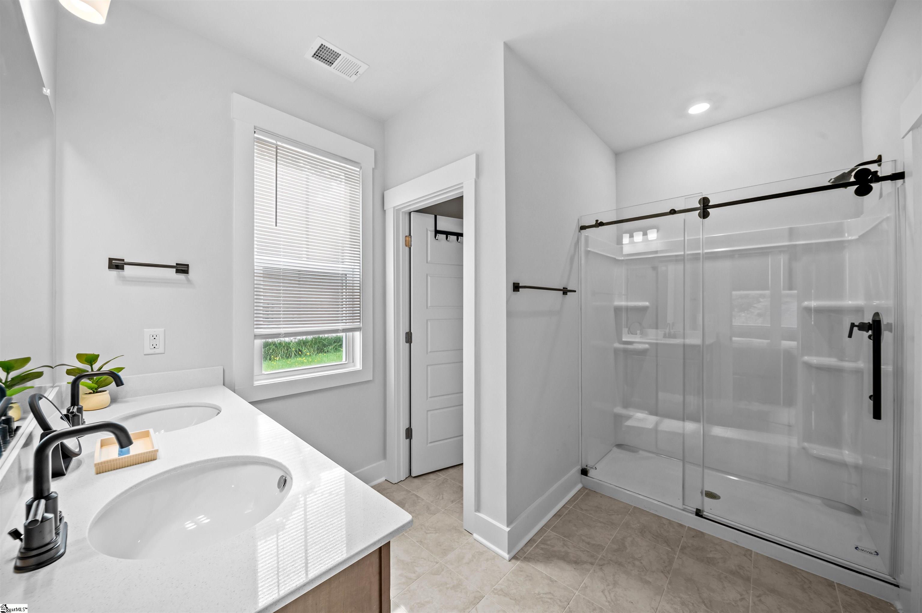 104 Cox Street Property Photo 17