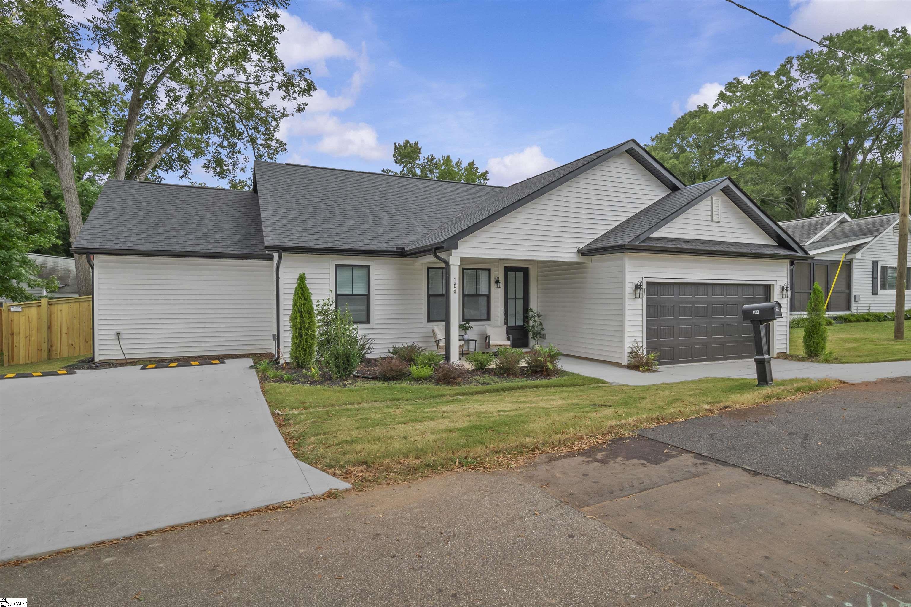 104 Cox Street Property Photo 35