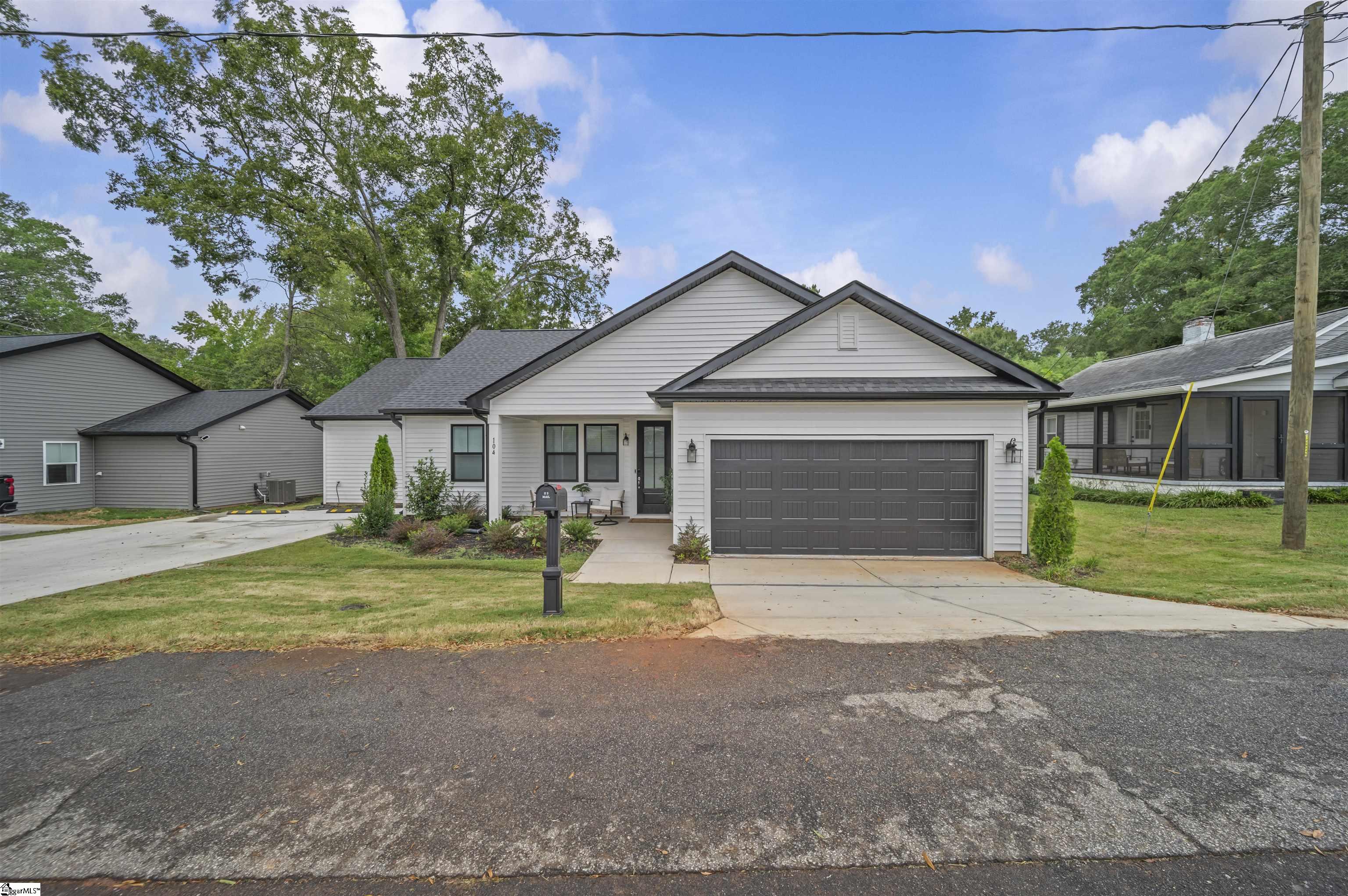 104 Cox Street Property Photo 37