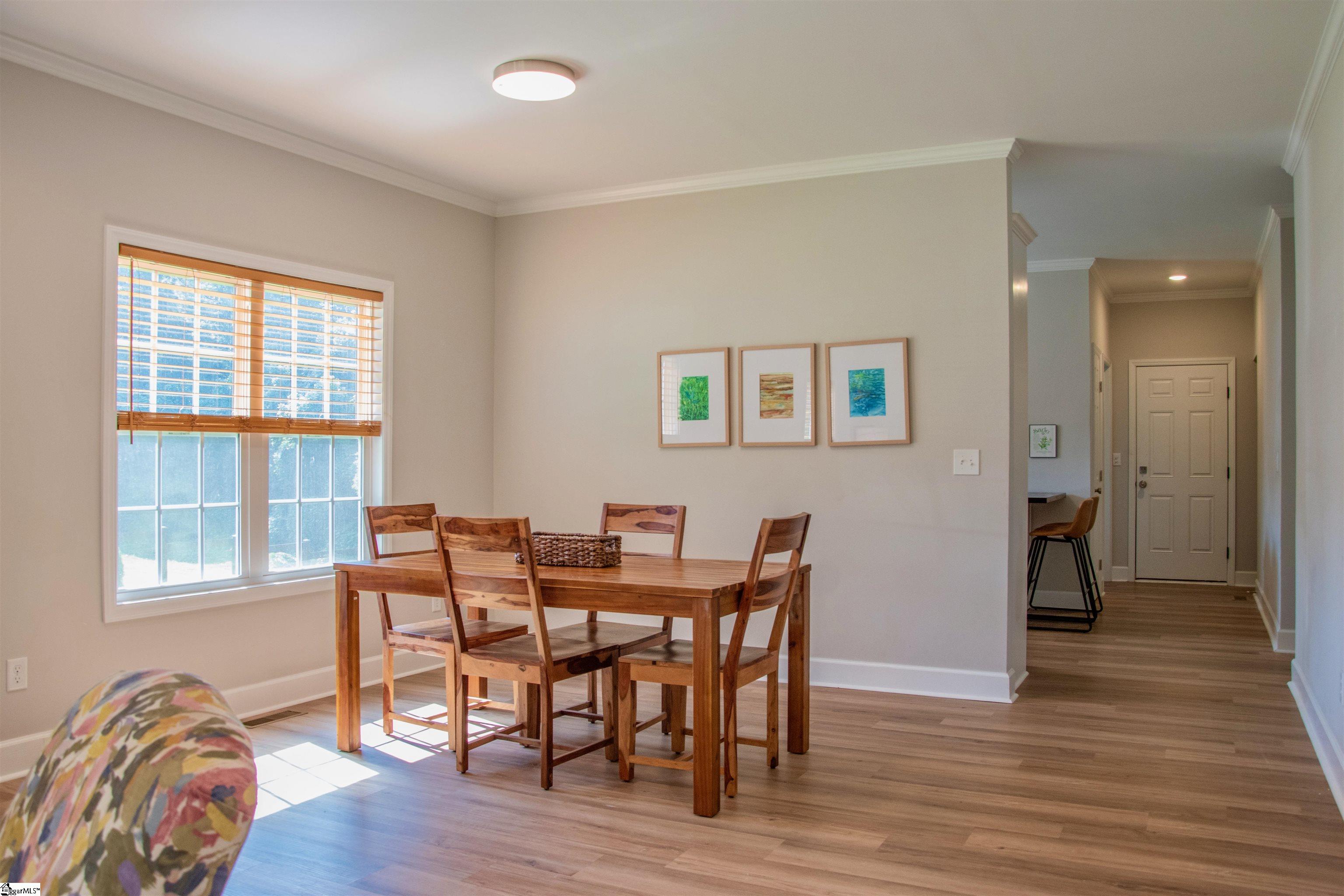1109 Gordon Street Property Photo 3