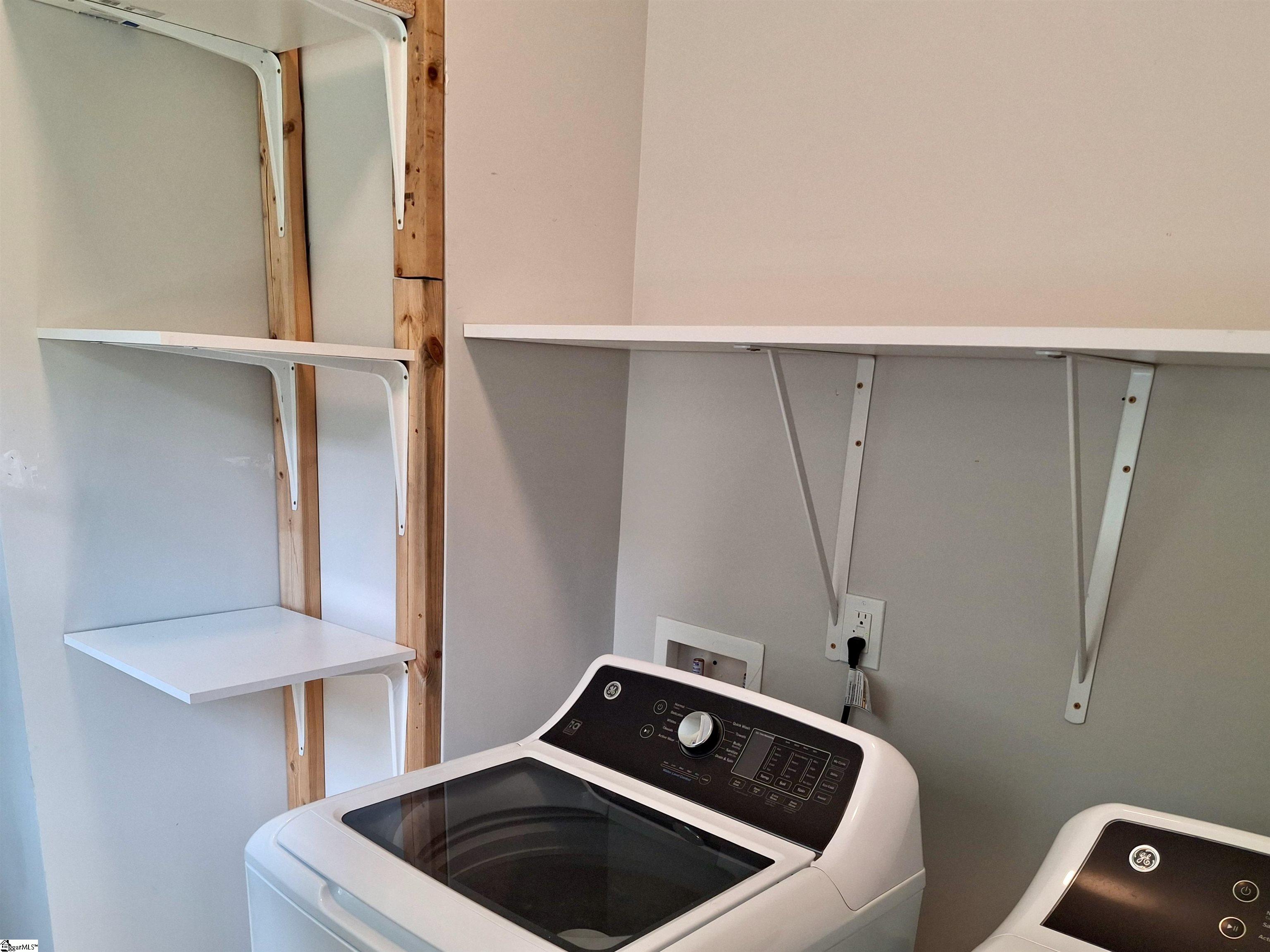 1109 Gordon Street Property Photo 10