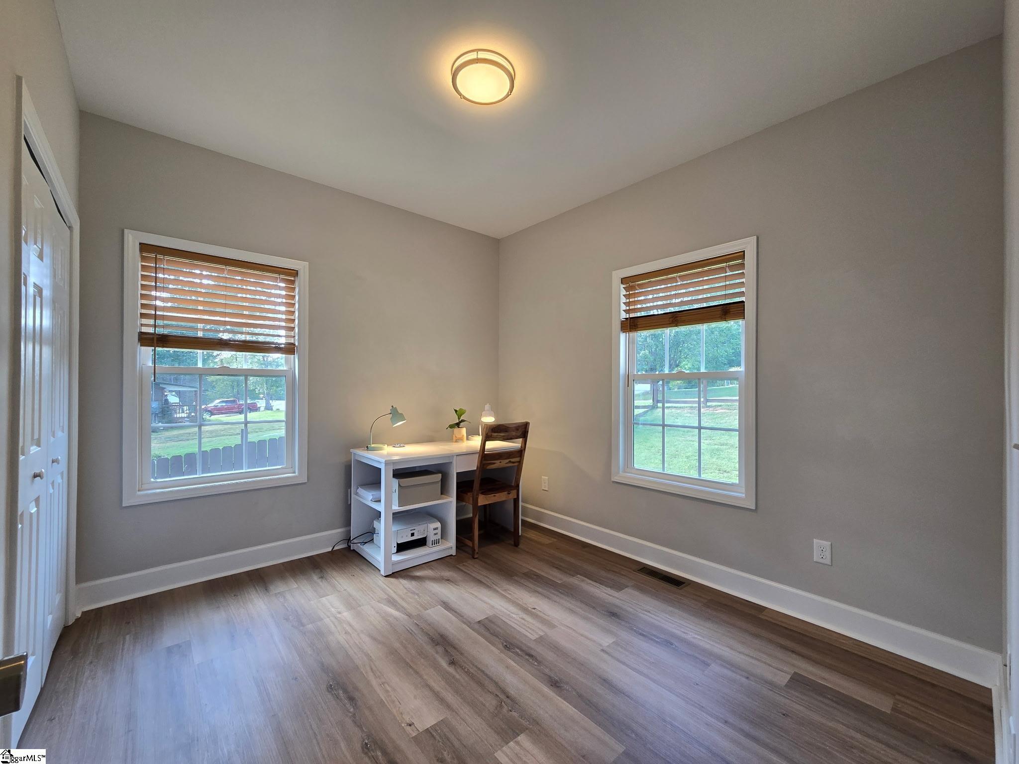 1109 Gordon Street Property Photo 18