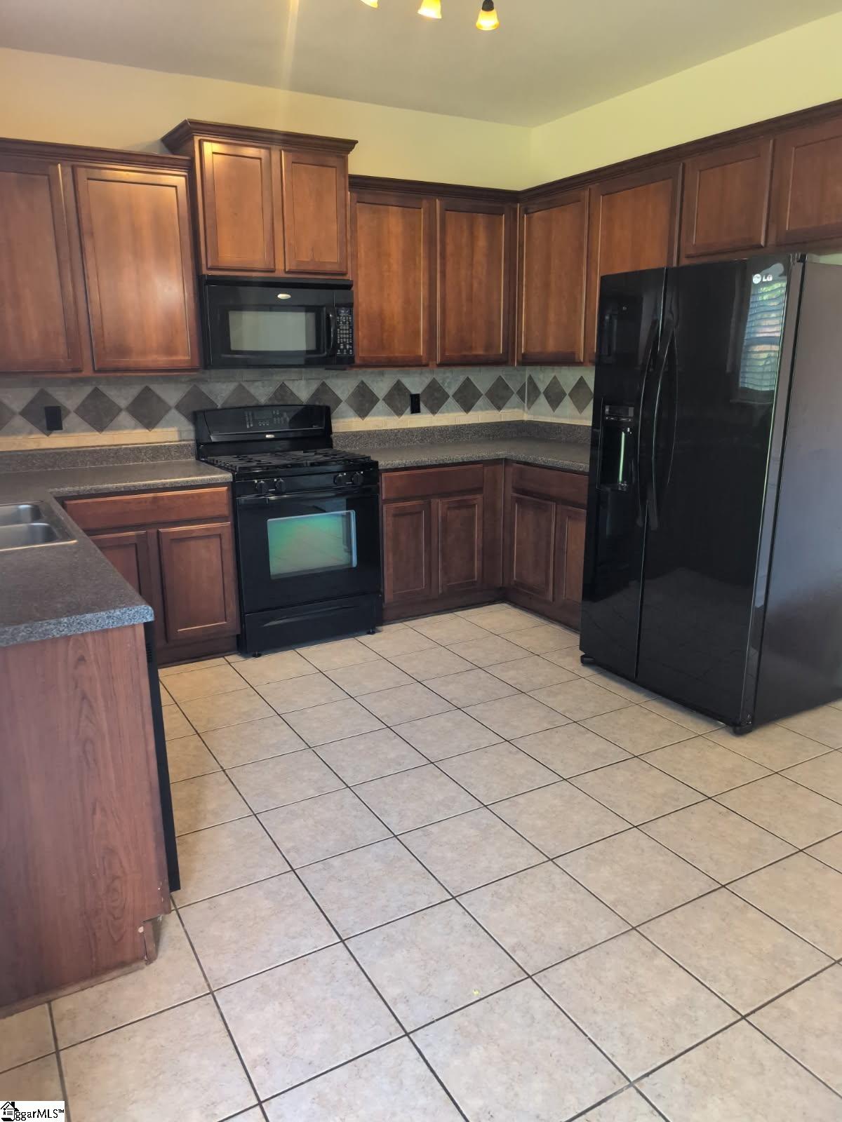 505 Chartwell Drive Property Photo 10