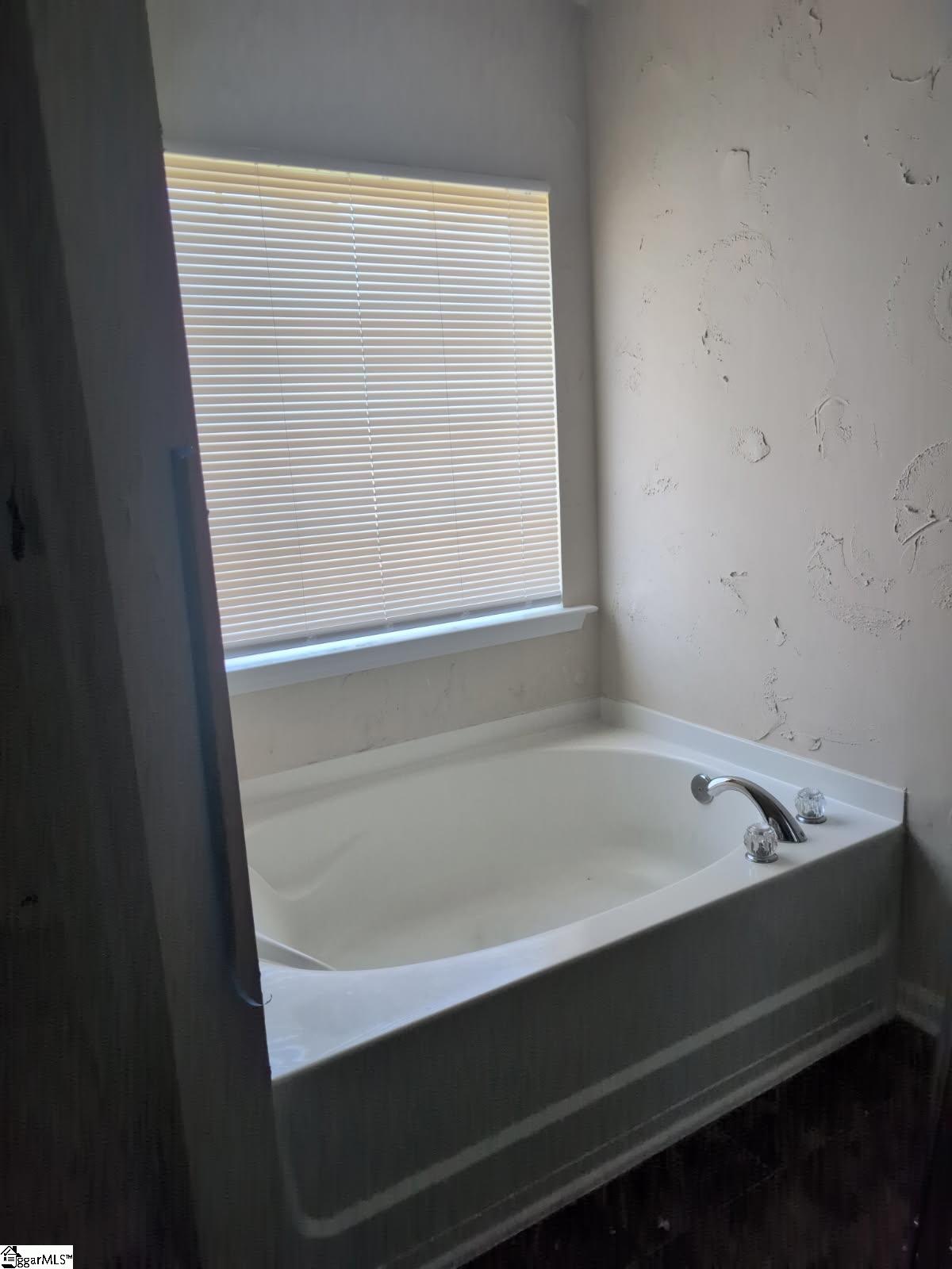 505 Chartwell Drive Property Photo 17