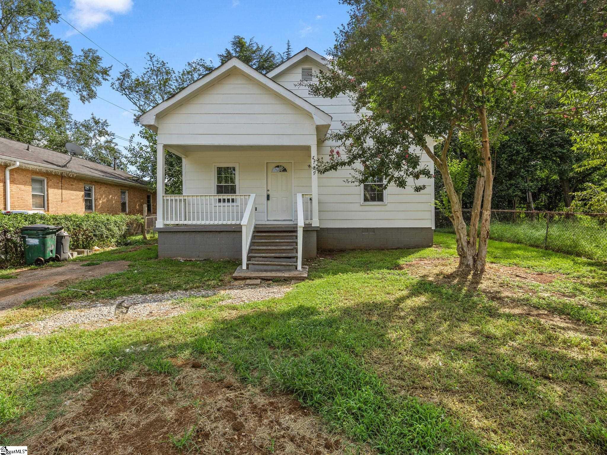 7729 Bradley Street Property Photo 1