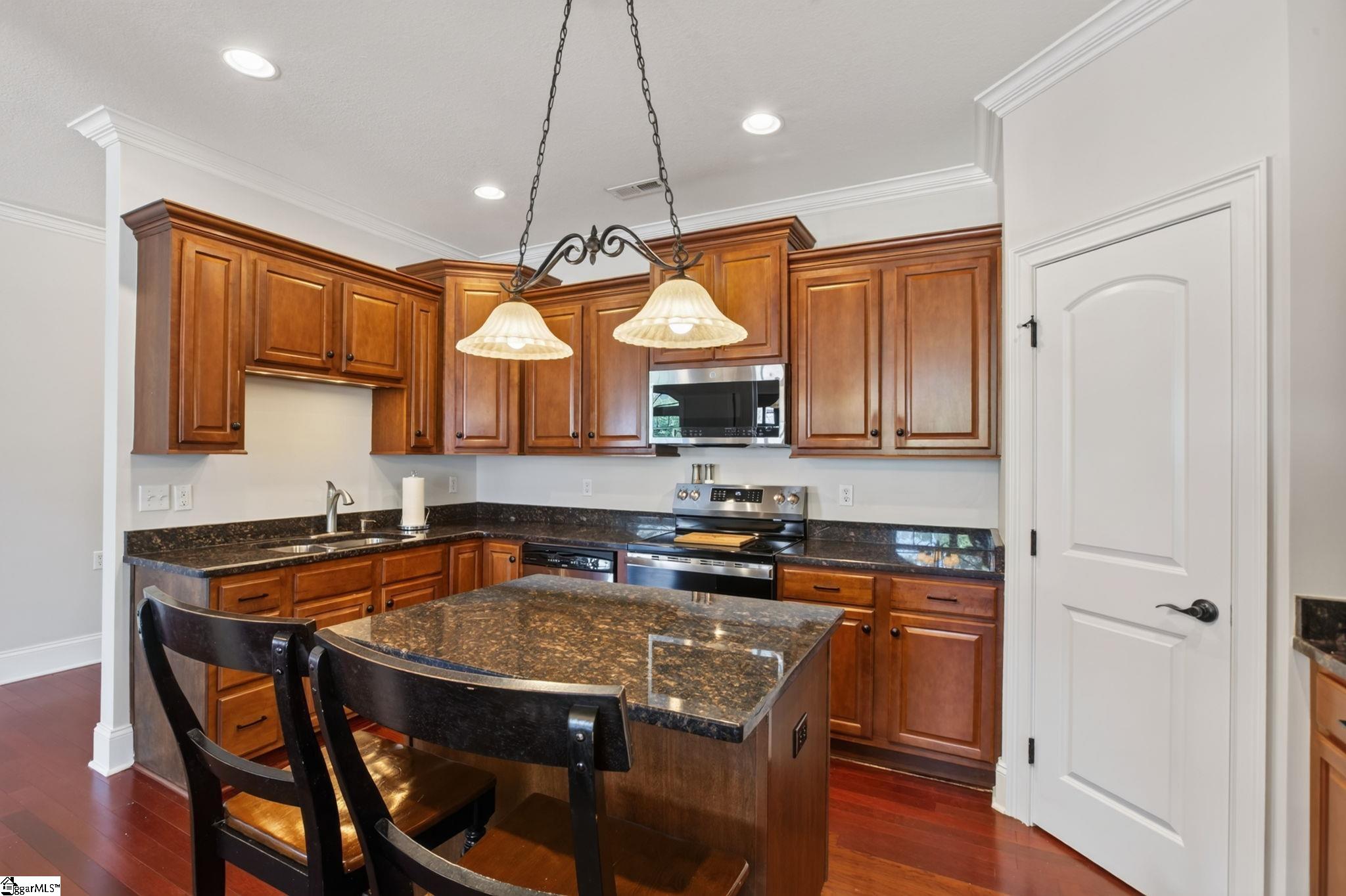 116 Bur Oak Drive Property Photo 18
