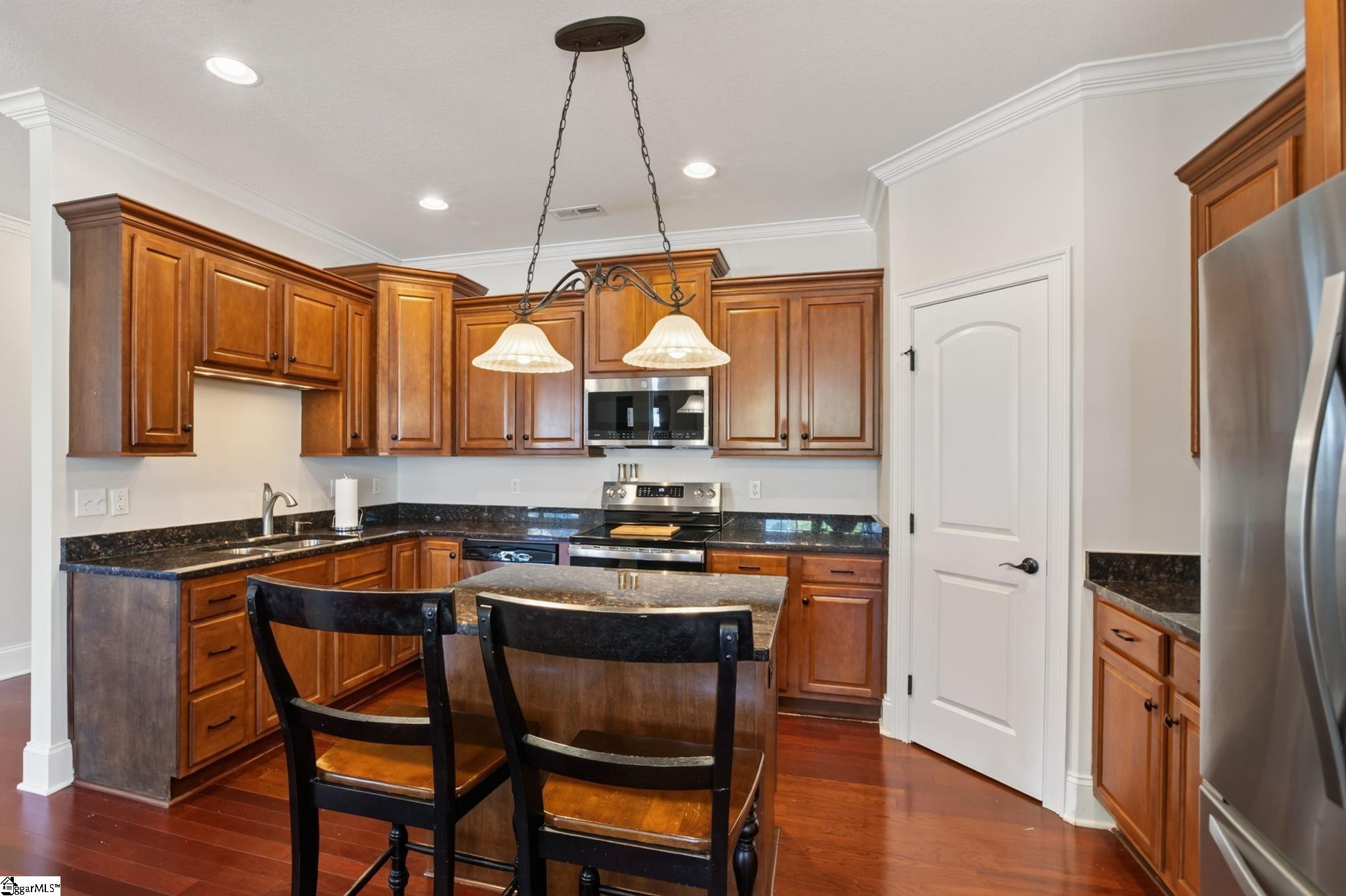 116 Bur Oak Drive Property Photo 19