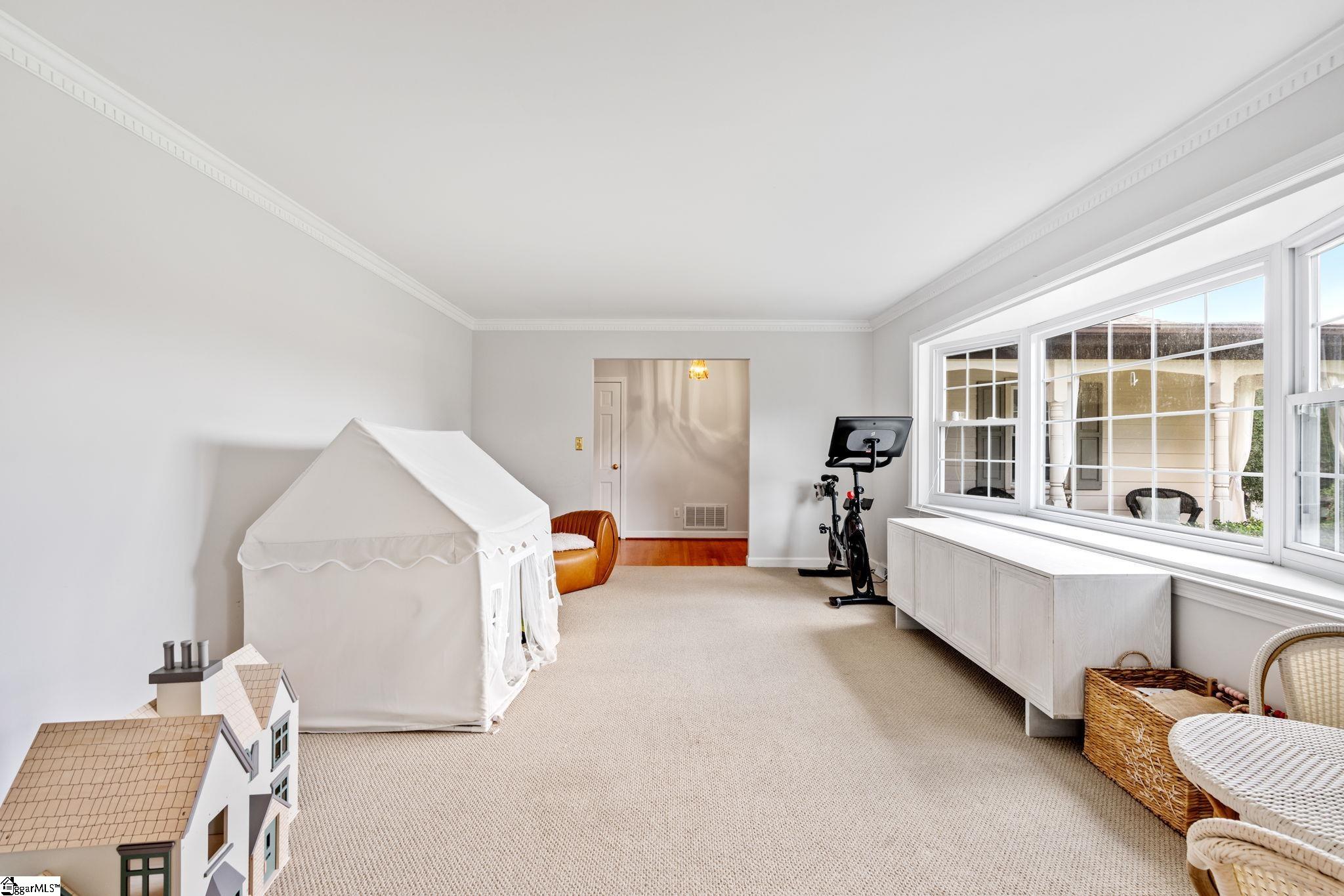 3 Providence Square Property Photo 7
