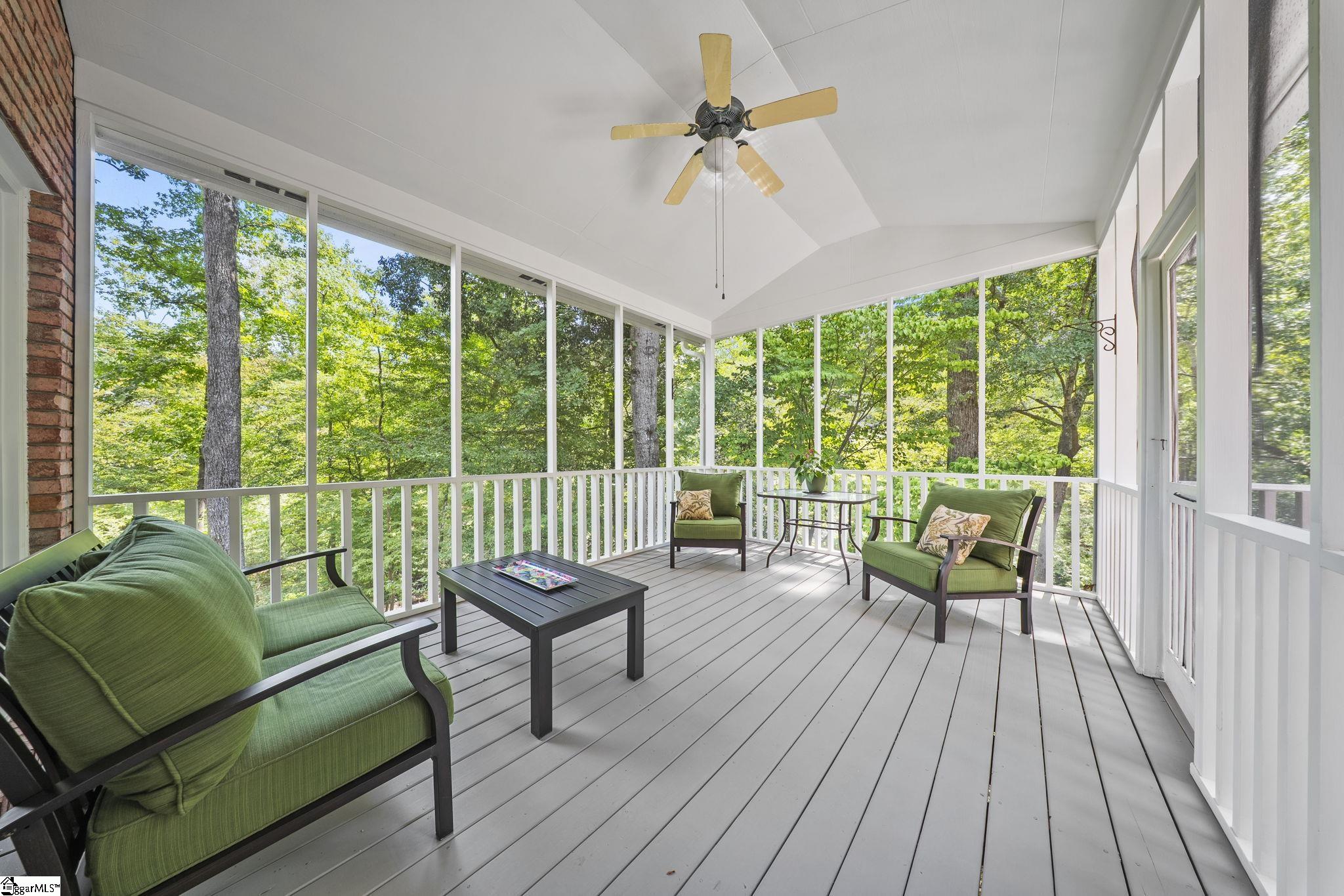 105 Wolf Run Drive Property Photo 13