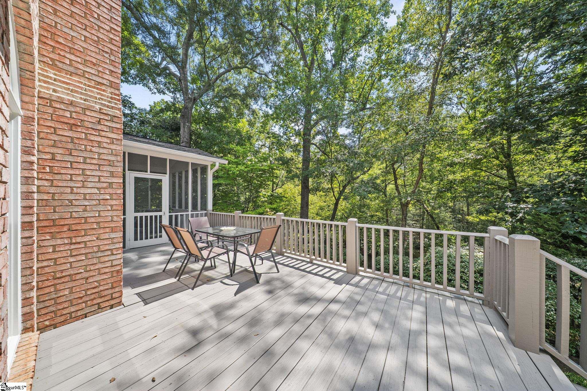 105 Wolf Run Drive Property Photo 14