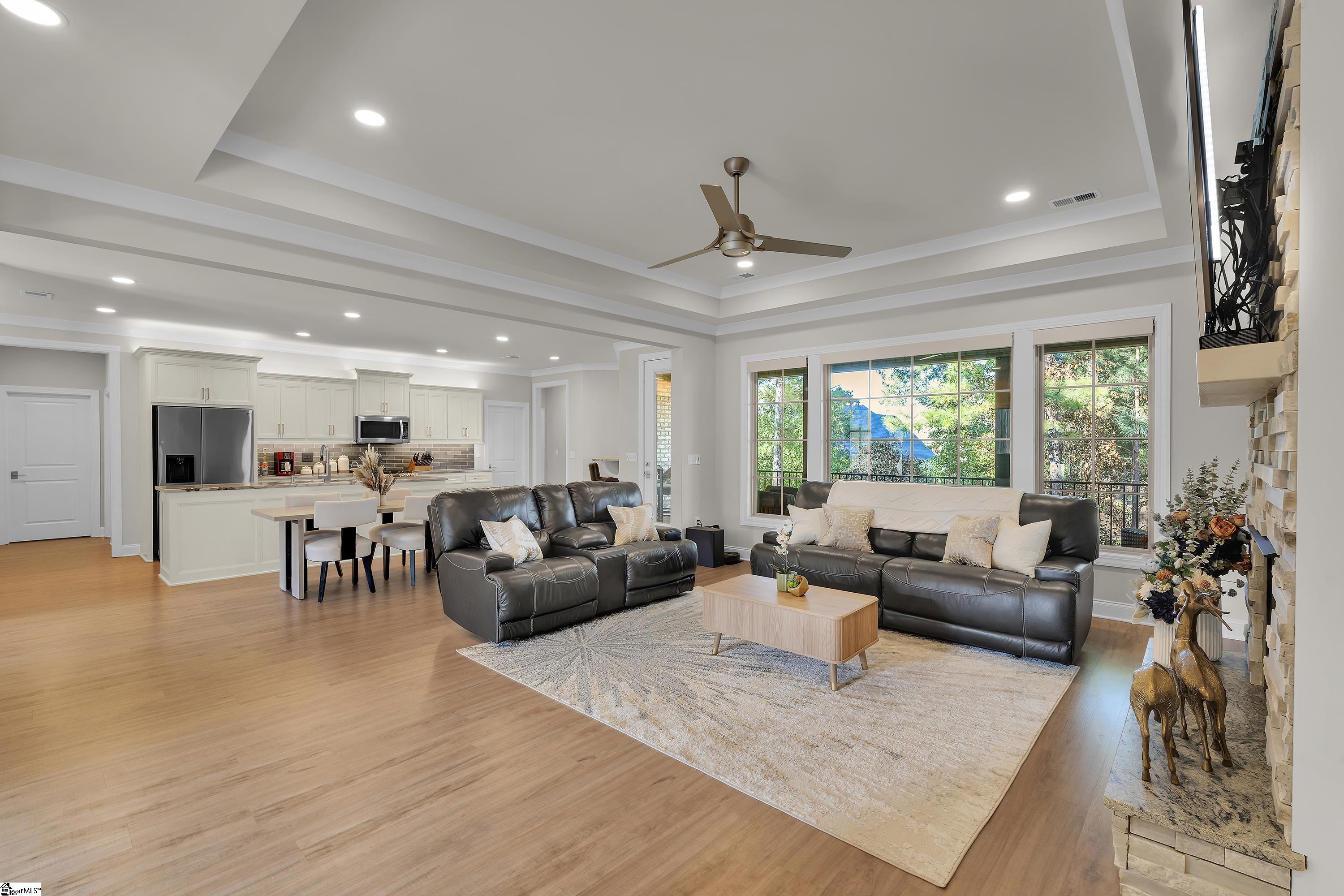 445 World Tour Drive Property Photo 6