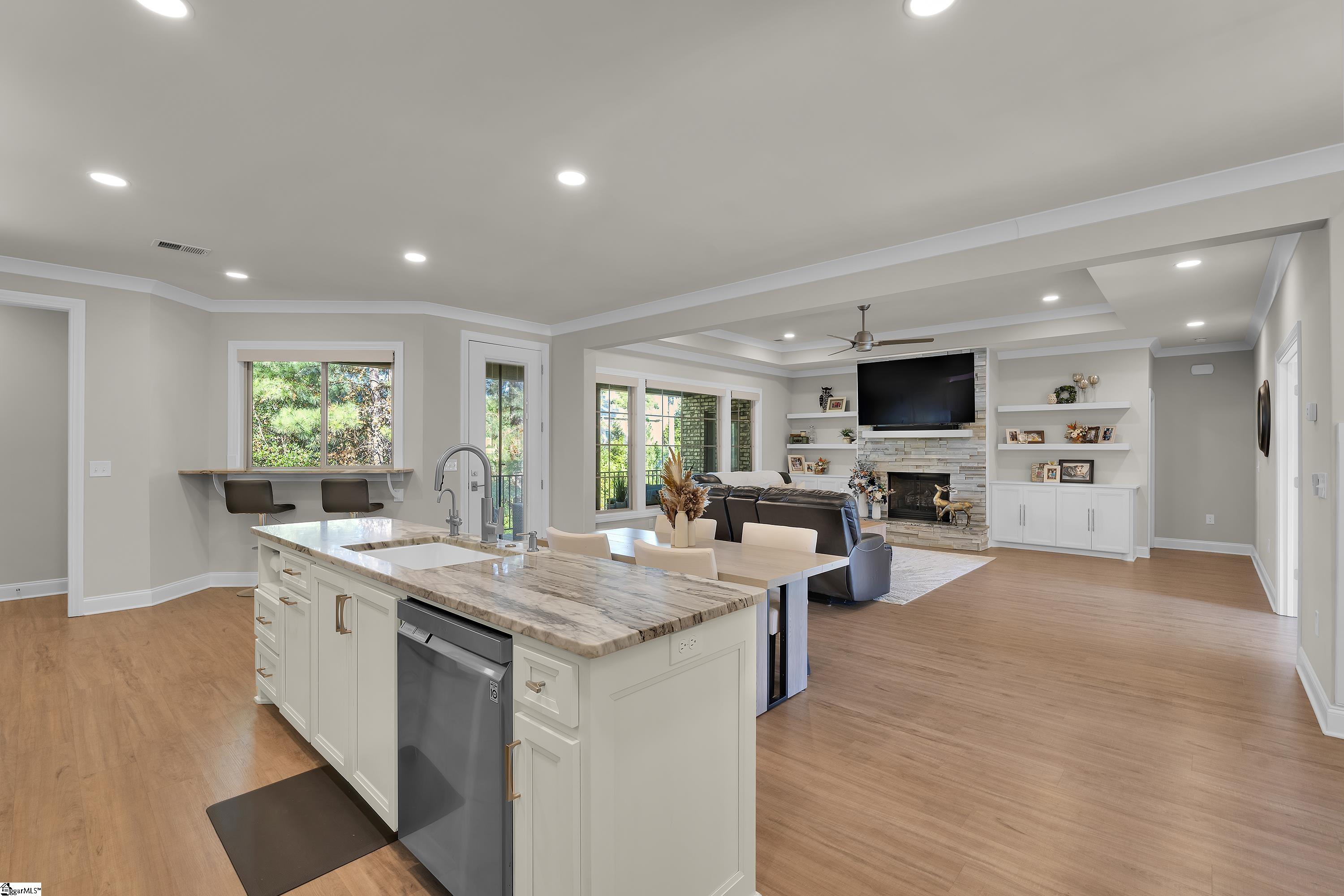 445 World Tour Drive Property Photo 14