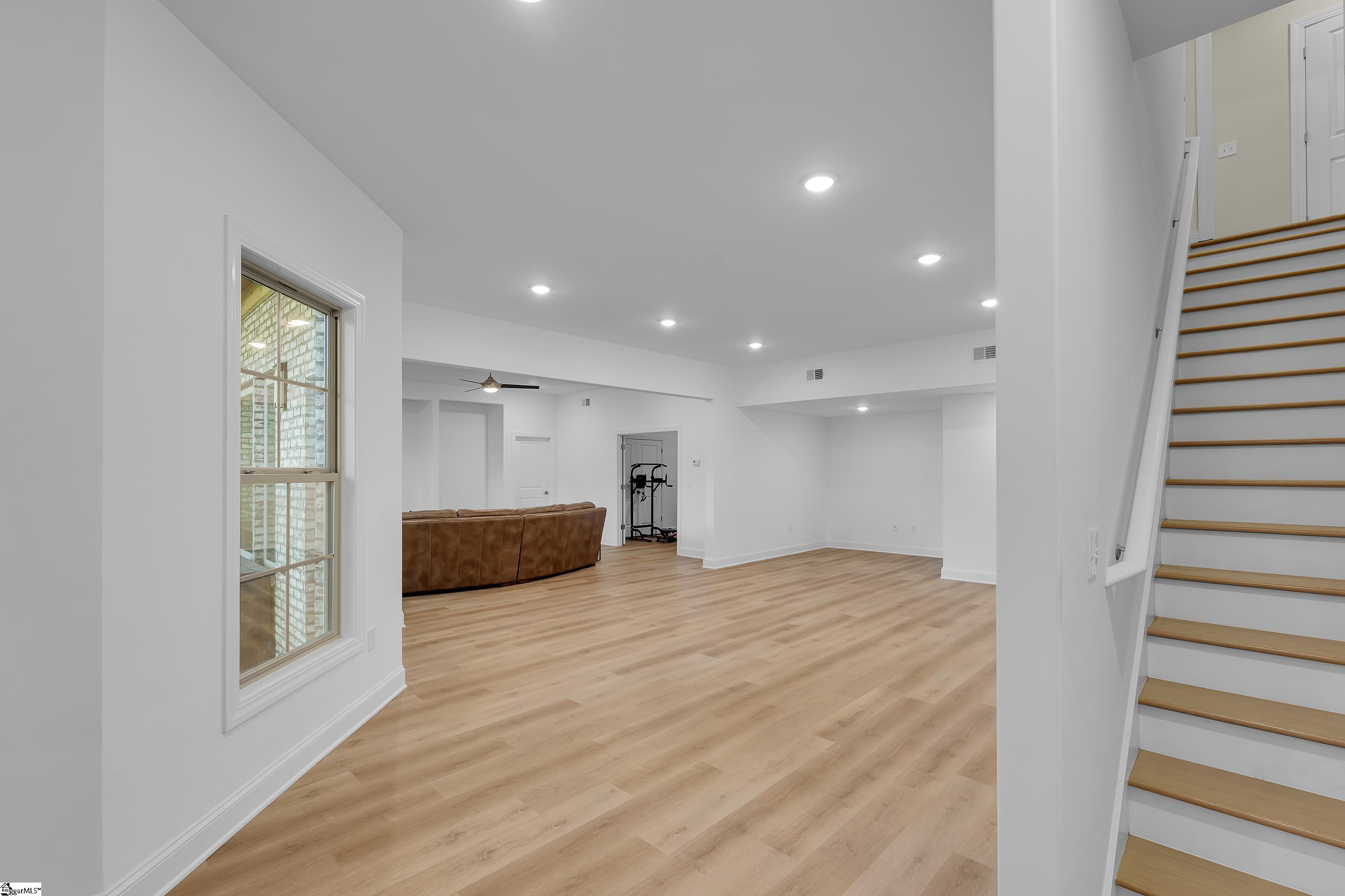 445 World Tour Drive Property Photo 28